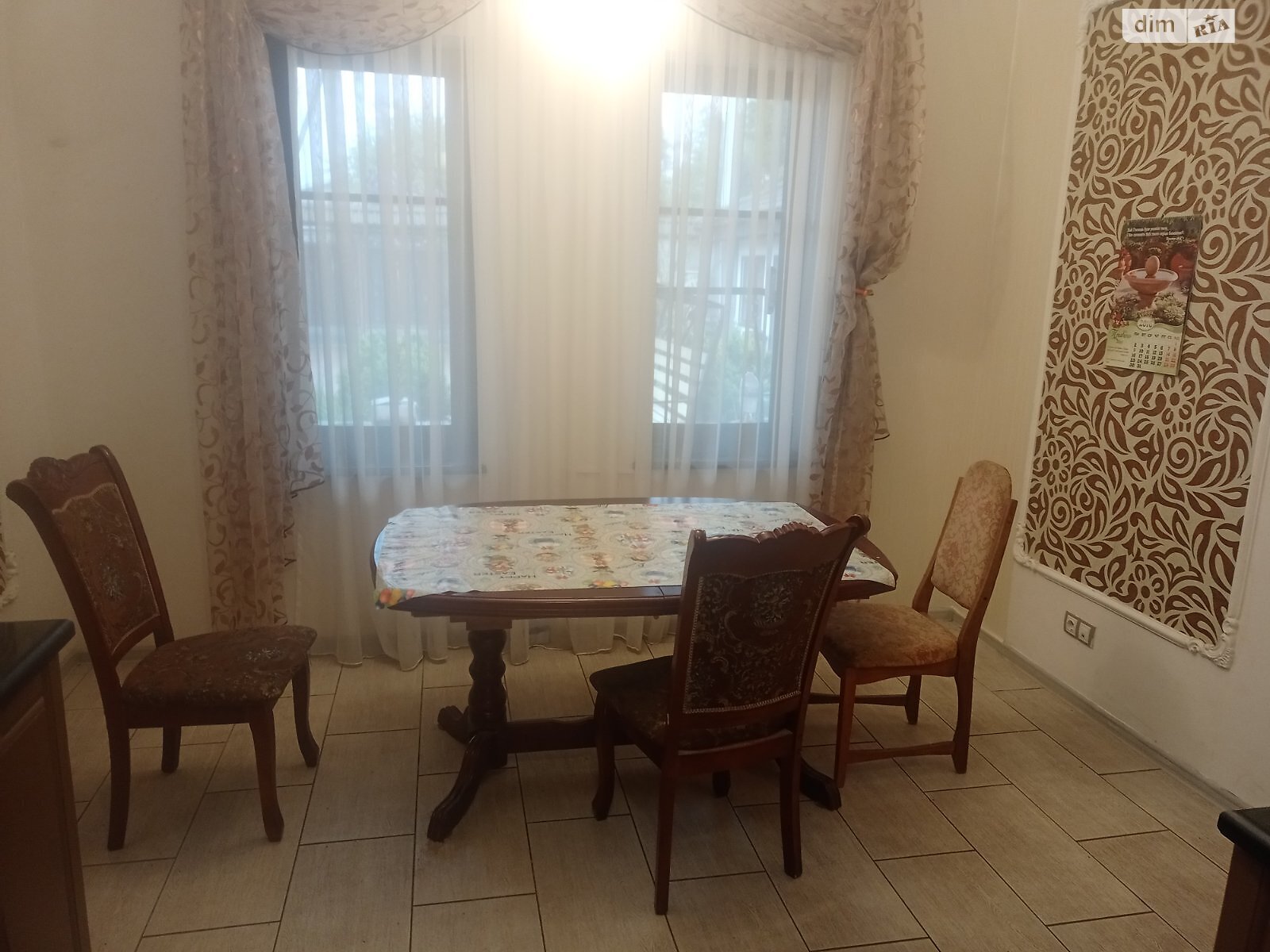 одноповерховий будинок з гаражем, 200 кв. м, цегла. Здається помісячно в Скоморохах фото 1 одноповерховий будинок з гаражем, 200 кв. м, цегла. Здається помісячно в Скоморохах фото 1