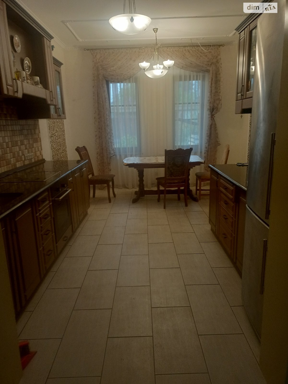 одноповерховий будинок з гаражем, 200 кв. м, цегла. Здається помісячно в Скоморохах фото 1 одноповерховий будинок з гаражем, 200 кв. м, цегла. Здається помісячно в Скоморохах фото 1