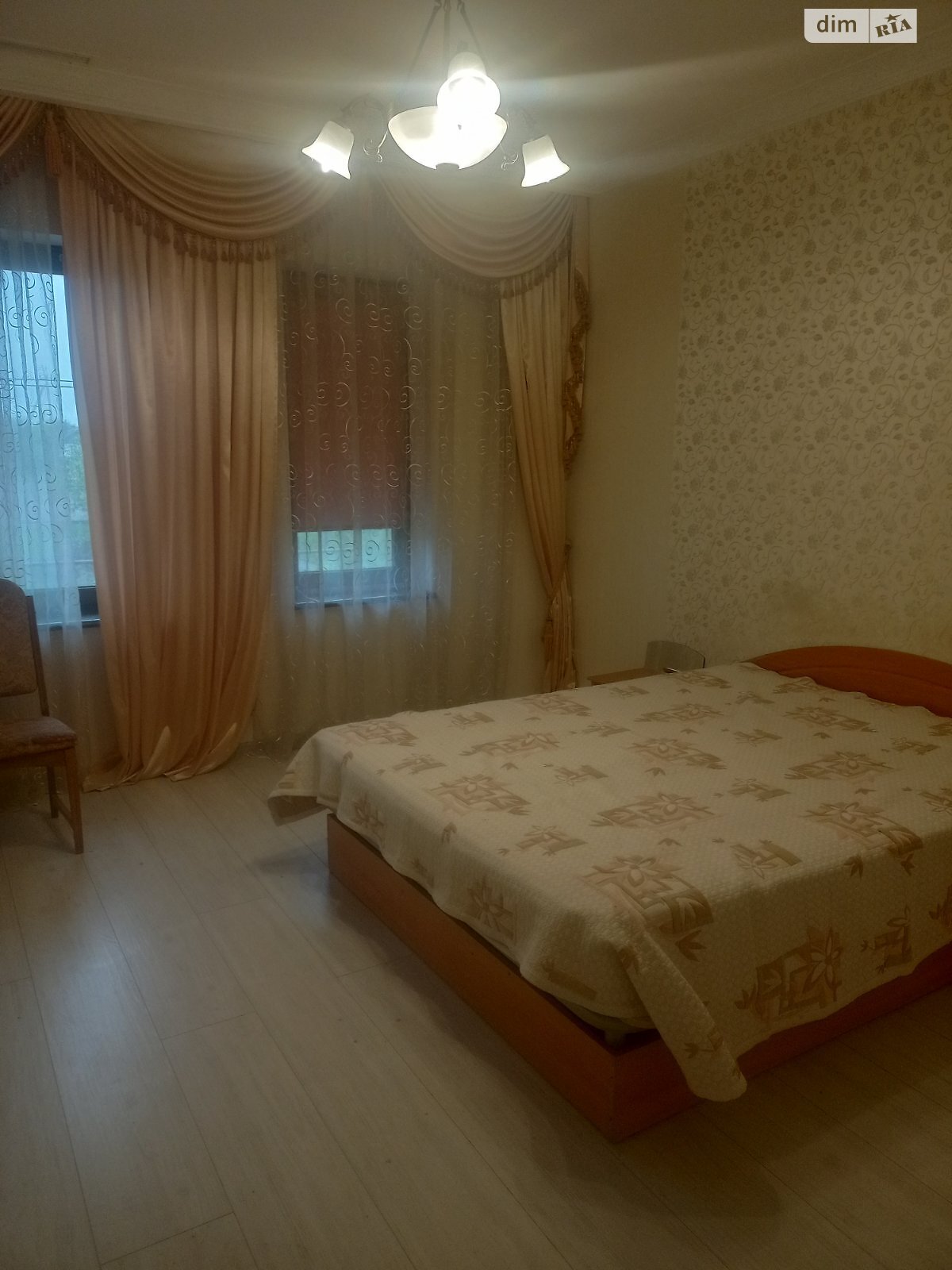 одноповерховий будинок з гаражем, 200 кв. м, цегла. Здається помісячно в Скоморохах фото 1 одноповерховий будинок з гаражем, 200 кв. м, цегла. Здається помісячно в Скоморохах фото 1
