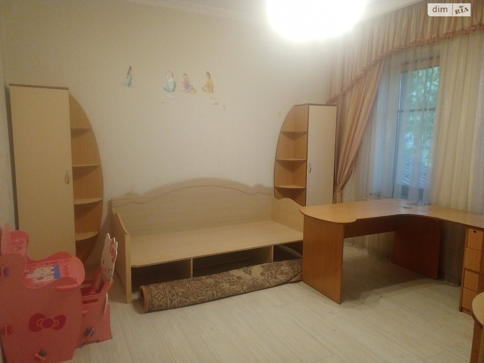 одноповерховий будинок з гаражем, 200 кв. м, цегла. Здається помісячно в Скоморохах фото 1 одноповерховий будинок з гаражем, 200 кв. м, цегла. Здається помісячно в Скоморохах фото 1