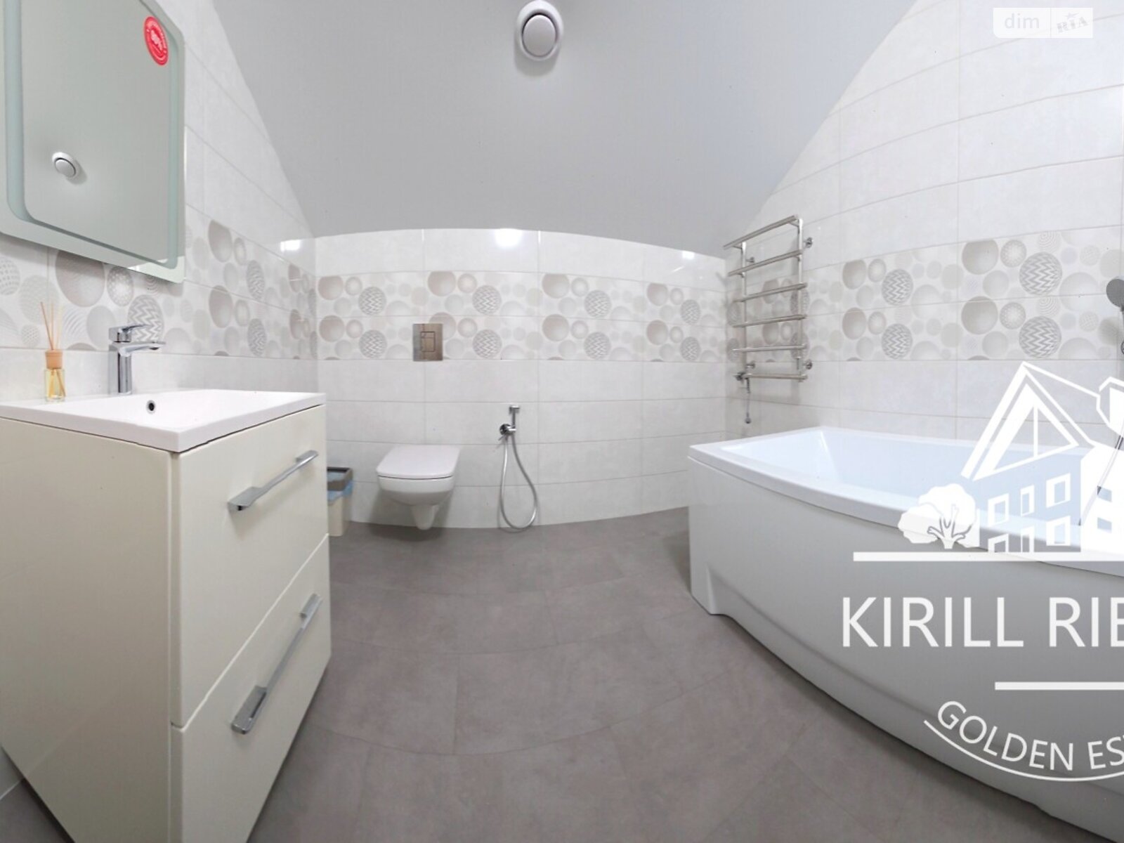 двоповерховий будинок з верандою, 230 кв. м, кирпич. Здається помісячно в Слобожанському фото 1