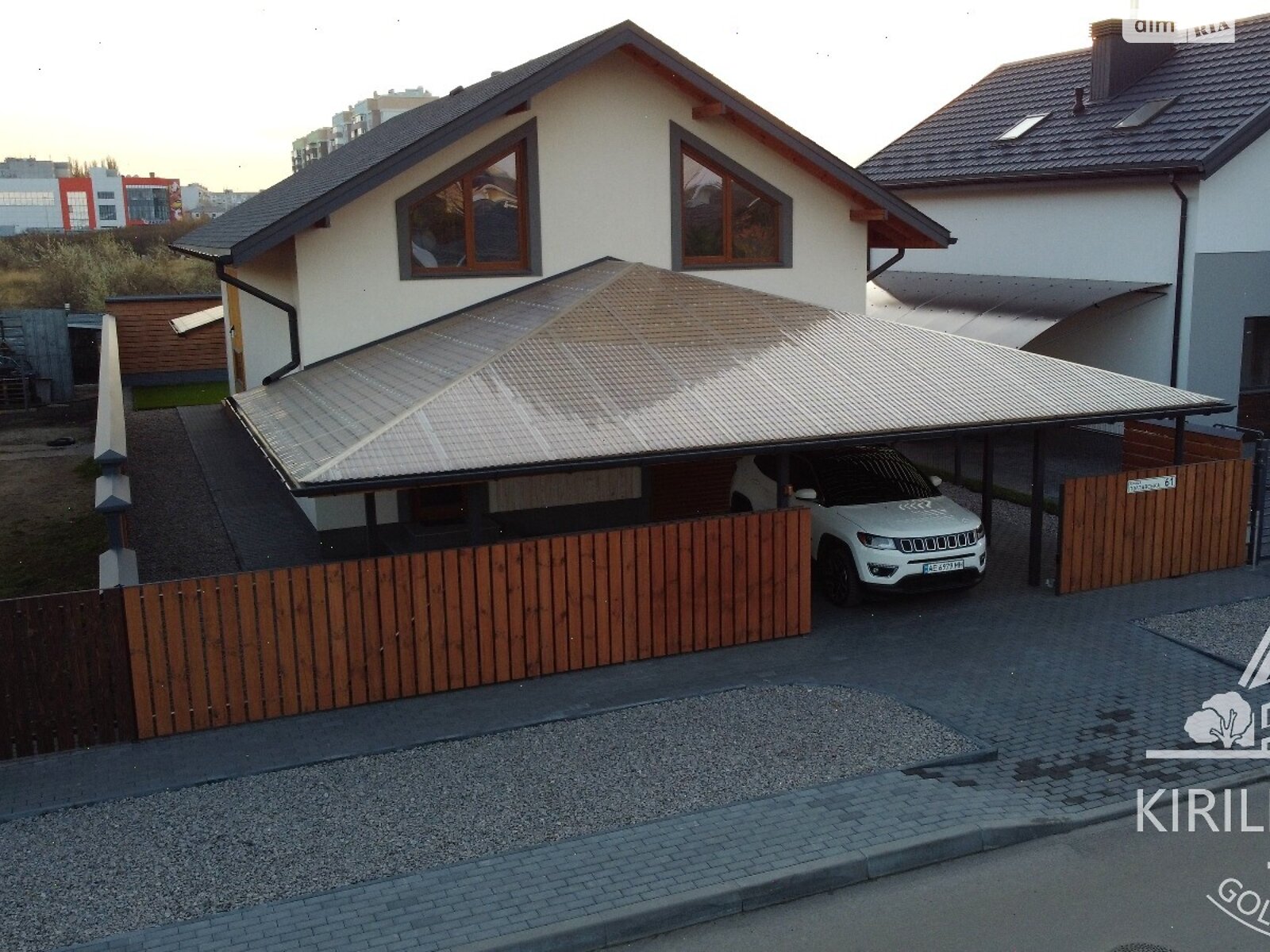 двоповерховий будинок з верандою, 230 кв. м, кирпич. Здається помісячно в Слобожанському фото 1