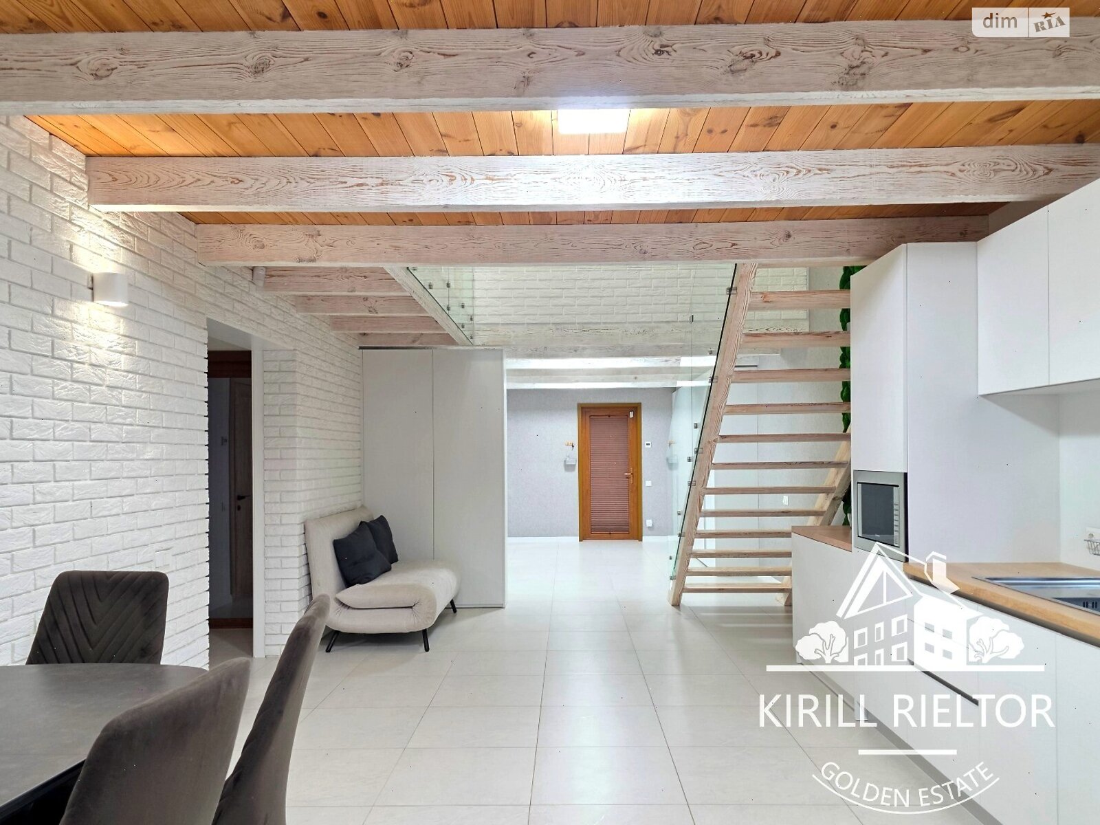 двоповерховий будинок з верандою, 230 кв. м, кирпич. Здається помісячно в Слобожанському фото 1