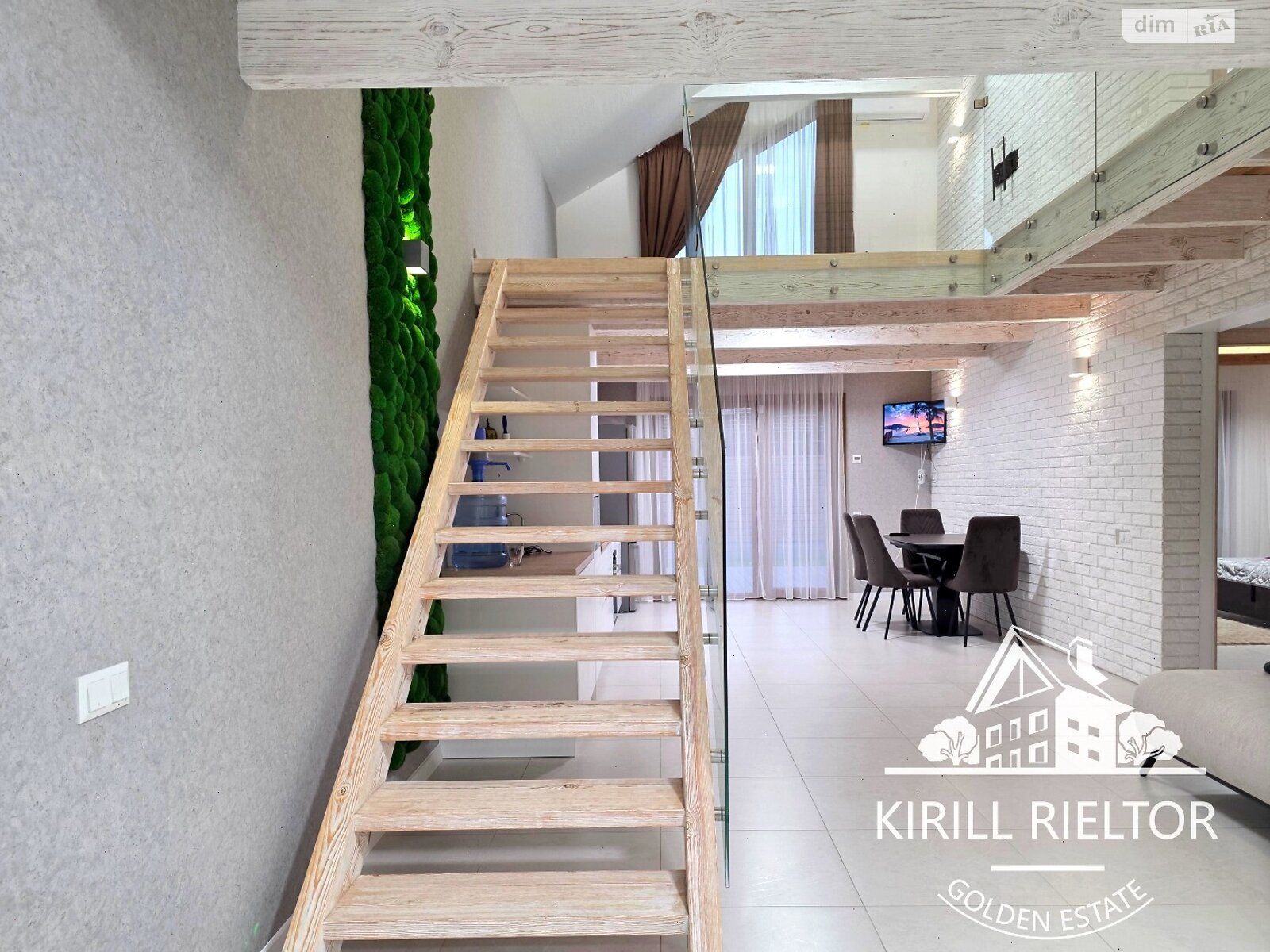 двоповерховий будинок з верандою, 230 кв. м, кирпич. Здається помісячно в Слобожанському фото 1