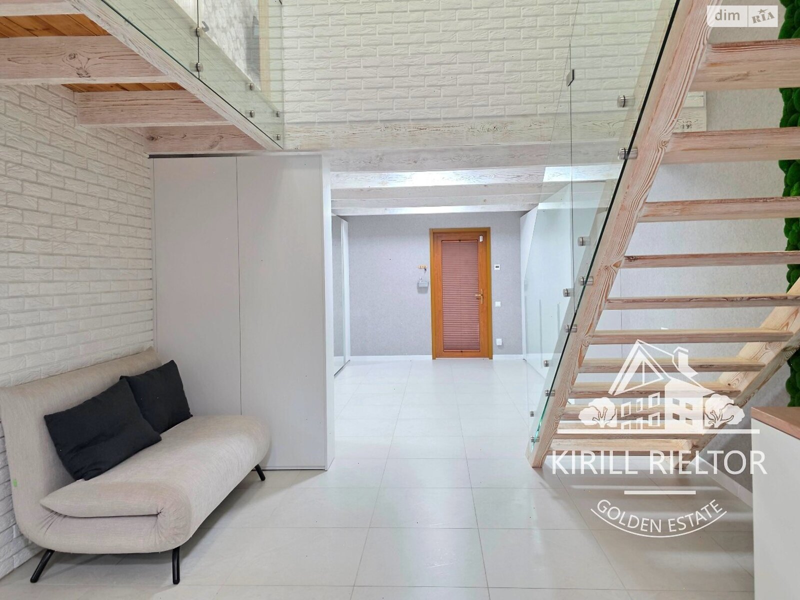 двоповерховий будинок з верандою, 230 кв. м, кирпич. Здається помісячно в Слобожанському фото 1