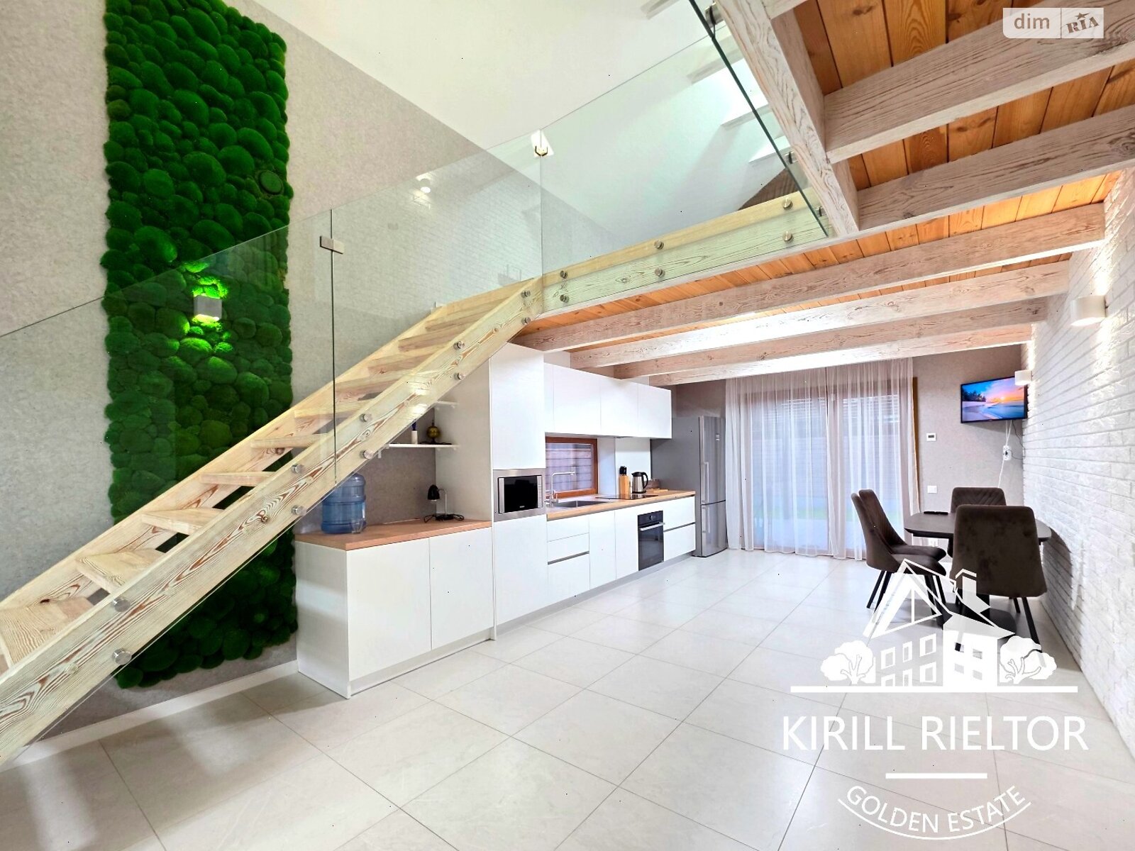 двоповерховий будинок з верандою, 230 кв. м, кирпич. Здається помісячно в Слобожанському фото 1