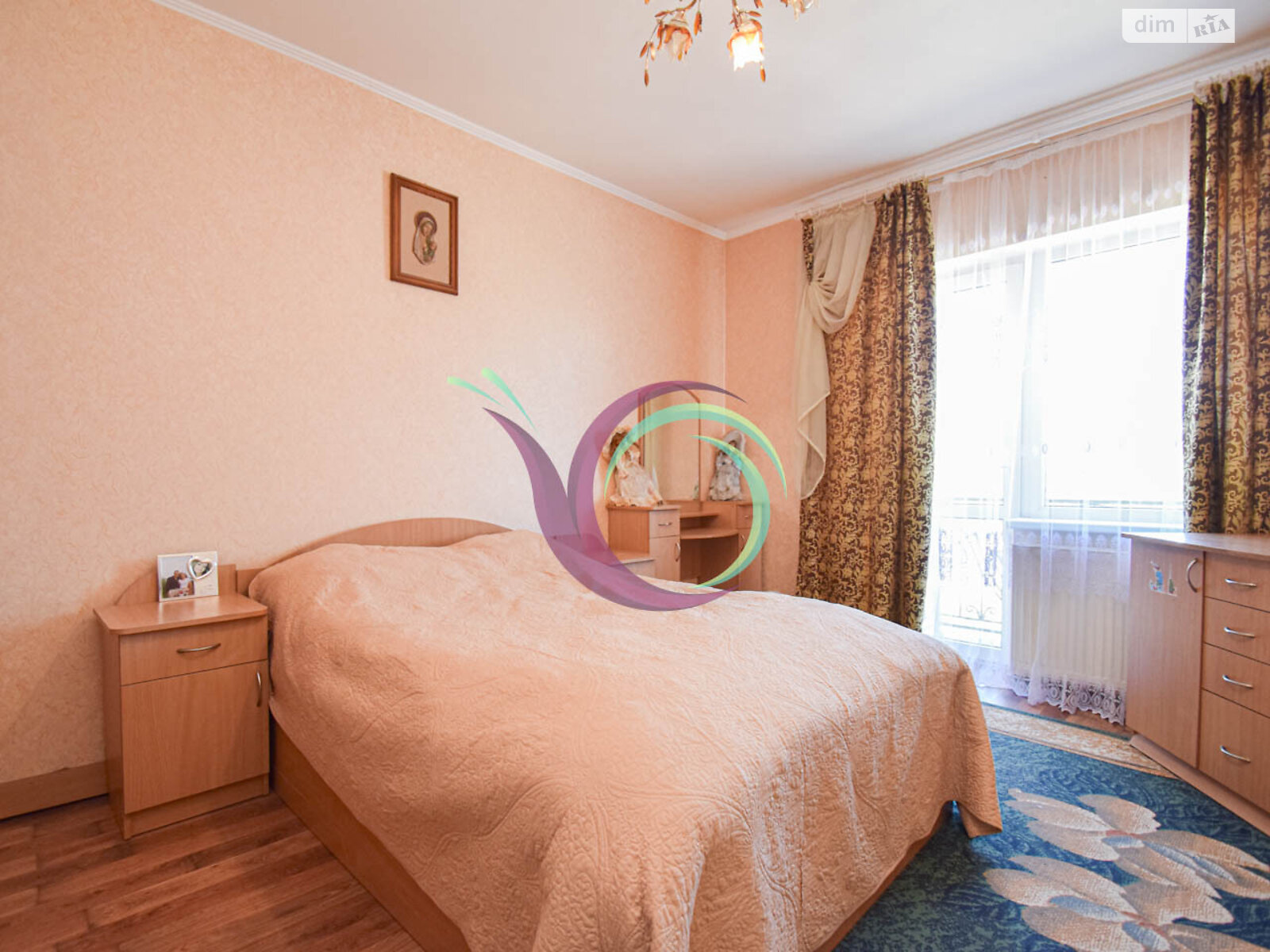 двоповерховий будинок з балконом, 240 кв. м, цегла. Здається помісячно в Смиківці фото 1 двоповерховий будинок з балконом, 240 кв. м, цегла. Здається помісячно в Смиківці фото 1
