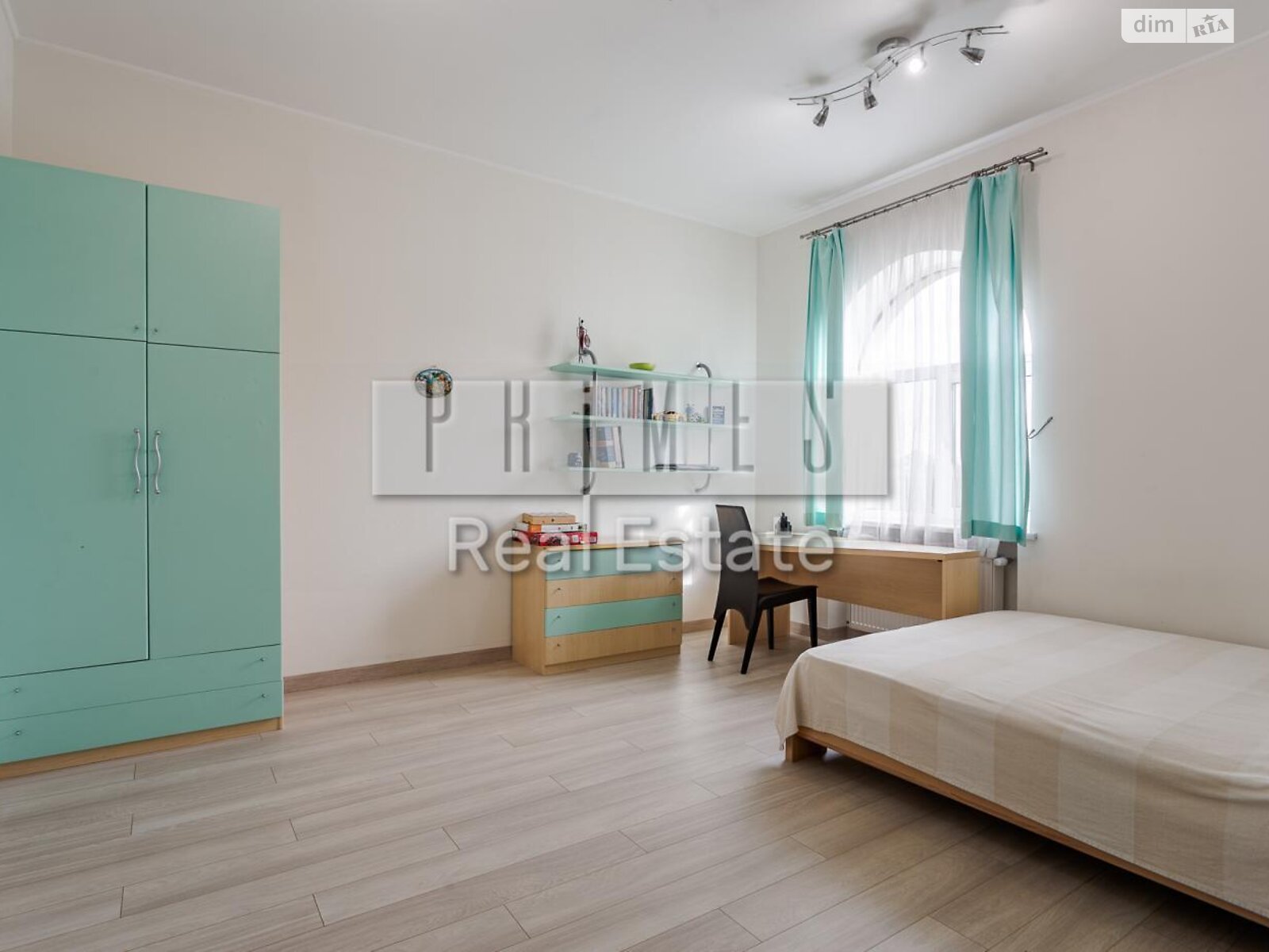 двоповерховий будинок з верандою, 287.4 кв. м, цегла. Здається помісячно в Софіївській Борщагівці фото 1 двоповерховий будинок з верандою, 287.4 кв. м, цегла. Здається помісячно в Софіївській Борщагівці фото 1