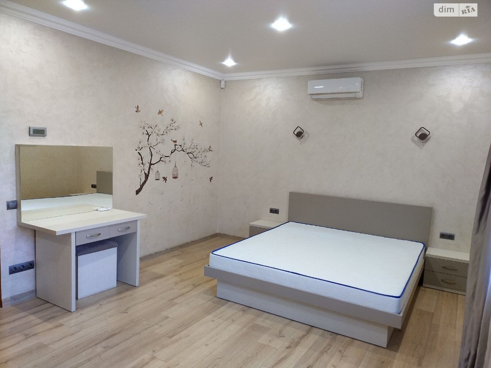 двоповерховий будинок з гаражем, 200 кв. м, цегла. Здається помісячно в Софіївській Борщагівці фото 1 двоповерховий будинок з гаражем, 200 кв. м, цегла. Здається помісячно в Софіївській Борщагівці фото 1