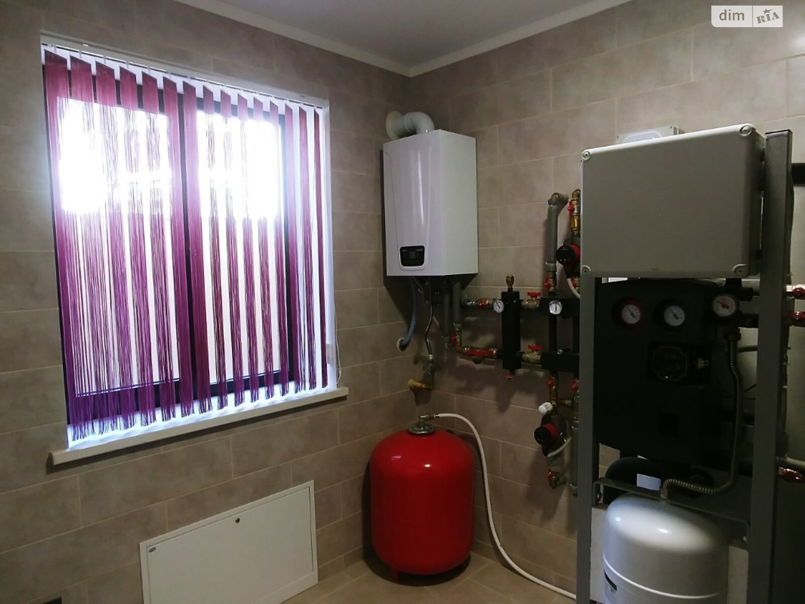 двоповерховий будинок з гаражем, 200 кв. м, цегла. Здається помісячно в Софіївській Борщагівці фото 1 двоповерховий будинок з гаражем, 200 кв. м, цегла. Здається помісячно в Софіївській Борщагівці фото 1