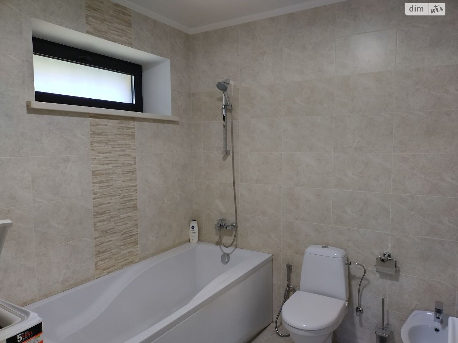 двоповерховий будинок з гаражем, 200 кв. м, цегла. Здається помісячно в Софіївській Борщагівці фото 1 двоповерховий будинок з гаражем, 200 кв. м, цегла. Здається помісячно в Софіївській Борщагівці фото 1