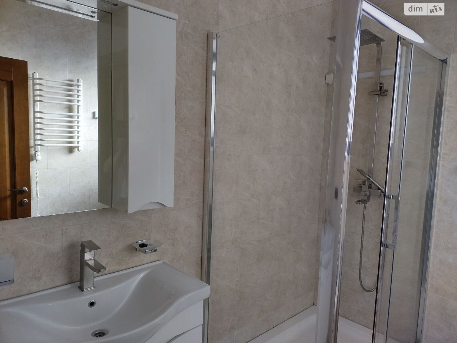 двоповерховий будинок з гаражем, 200 кв. м, цегла. Здається помісячно в Софіївській Борщагівці фото 1 двоповерховий будинок з гаражем, 200 кв. м, цегла. Здається помісячно в Софіївській Борщагівці фото 1