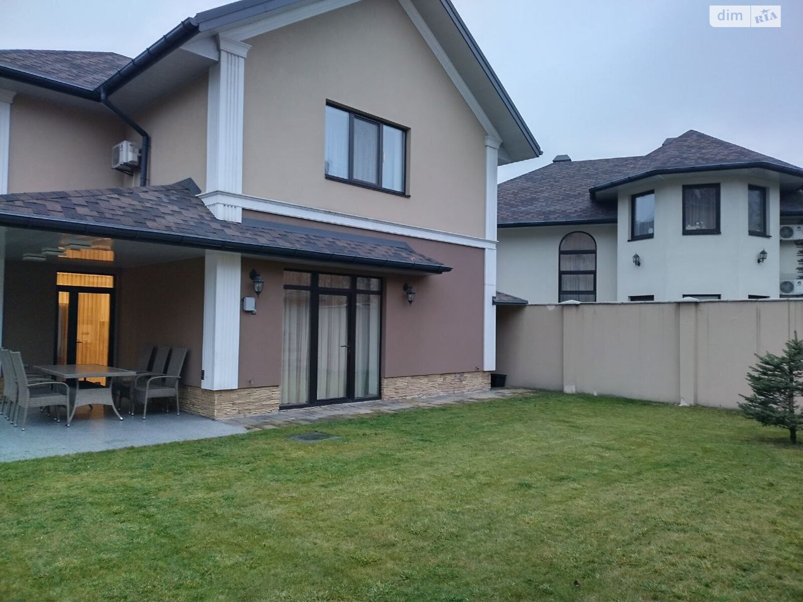 двоповерховий будинок з гаражем, 200 кв. м, цегла. Здається помісячно в Софіївській Борщагівці фото 1 двоповерховий будинок з гаражем, 200 кв. м, цегла. Здається помісячно в Софіївській Борщагівці фото 1