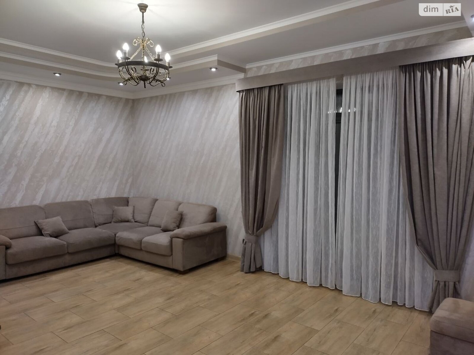 двоповерховий будинок з гаражем, 200 кв. м, цегла. Здається помісячно в Софіївській Борщагівці фото 1 двоповерховий будинок з гаражем, 200 кв. м, цегла. Здається помісячно в Софіївській Борщагівці фото 1