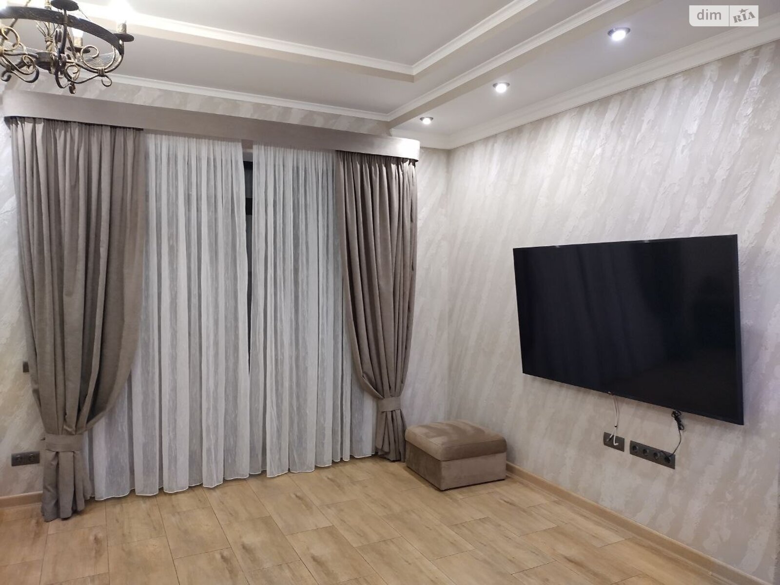 двоповерховий будинок з гаражем, 200 кв. м, цегла. Здається помісячно в Софіївській Борщагівці фото 1 двоповерховий будинок з гаражем, 200 кв. м, цегла. Здається помісячно в Софіївській Борщагівці фото 1