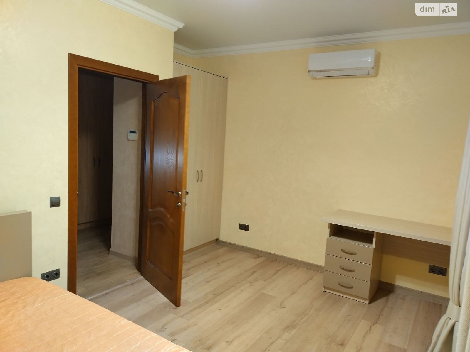 двоповерховий будинок з гаражем, 200 кв. м, цегла. Здається помісячно в Софіївській Борщагівці фото 1 двоповерховий будинок з гаражем, 200 кв. м, цегла. Здається помісячно в Софіївській Борщагівці фото 1