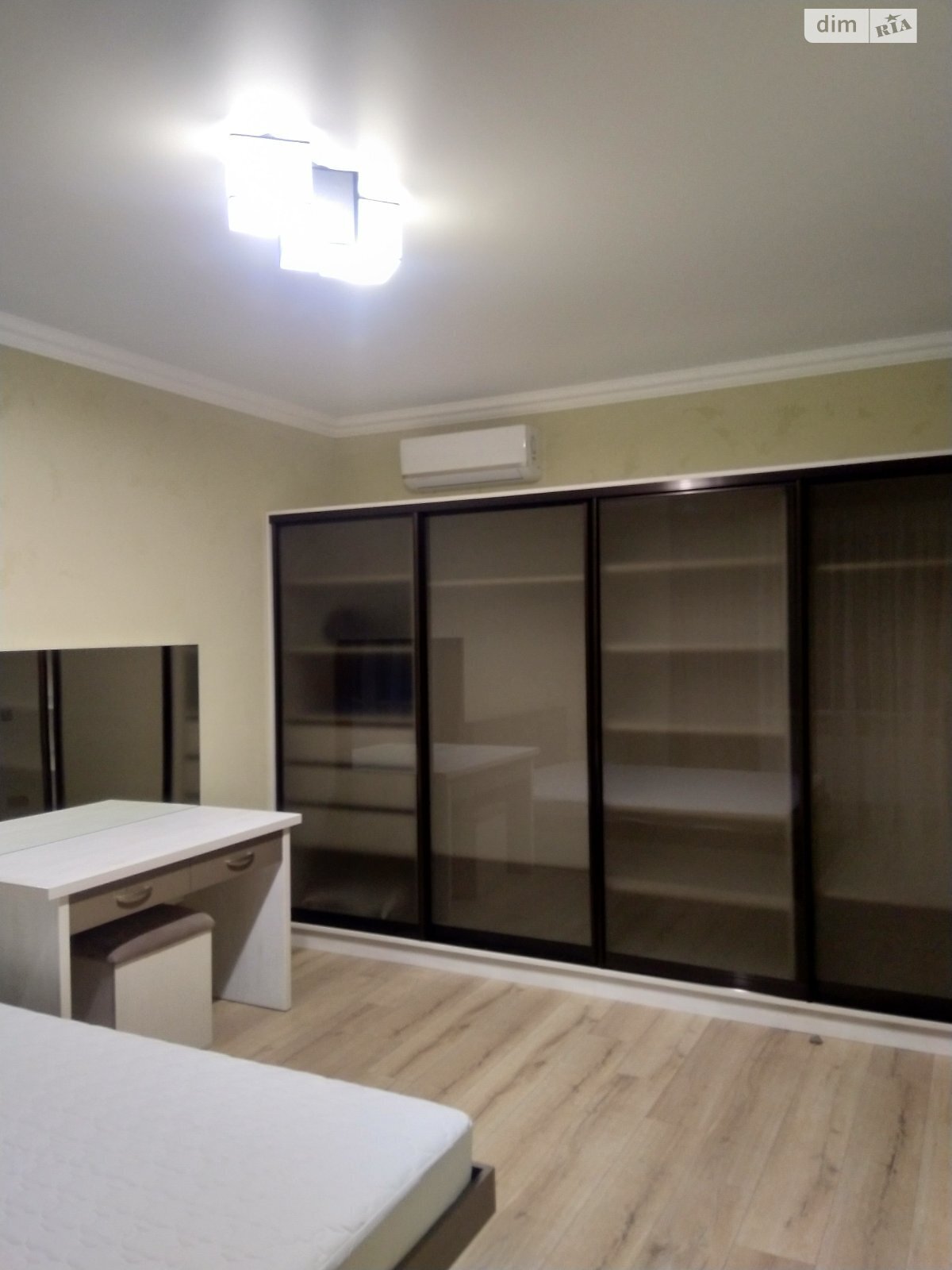 двоповерховий будинок з гаражем, 200 кв. м, цегла. Здається помісячно в Софіївській Борщагівці фото 1 двоповерховий будинок з гаражем, 200 кв. м, цегла. Здається помісячно в Софіївській Борщагівці фото 1