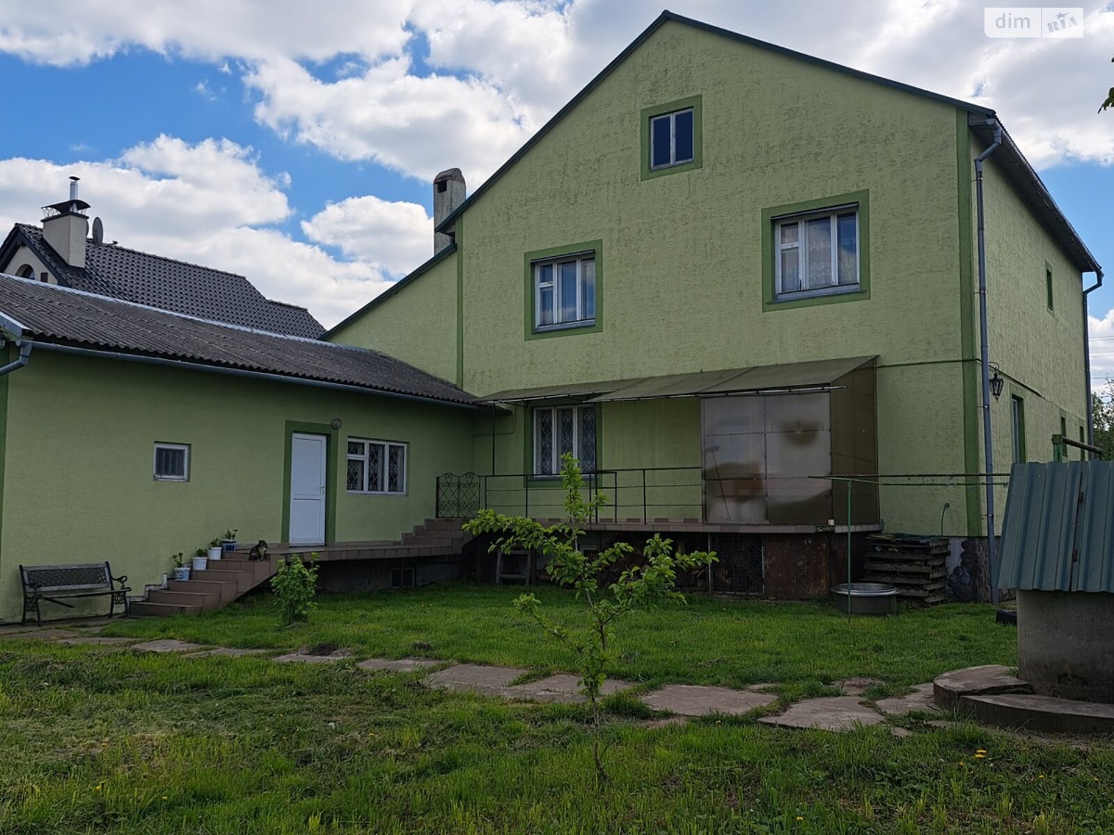 двоповерховий будинок з верандою, 190 кв. м, цегла. Здається помісячно в Солонці фото 1 двоповерховий будинок з верандою, 190 кв. м, цегла. Здається помісячно в Солонці фото 1