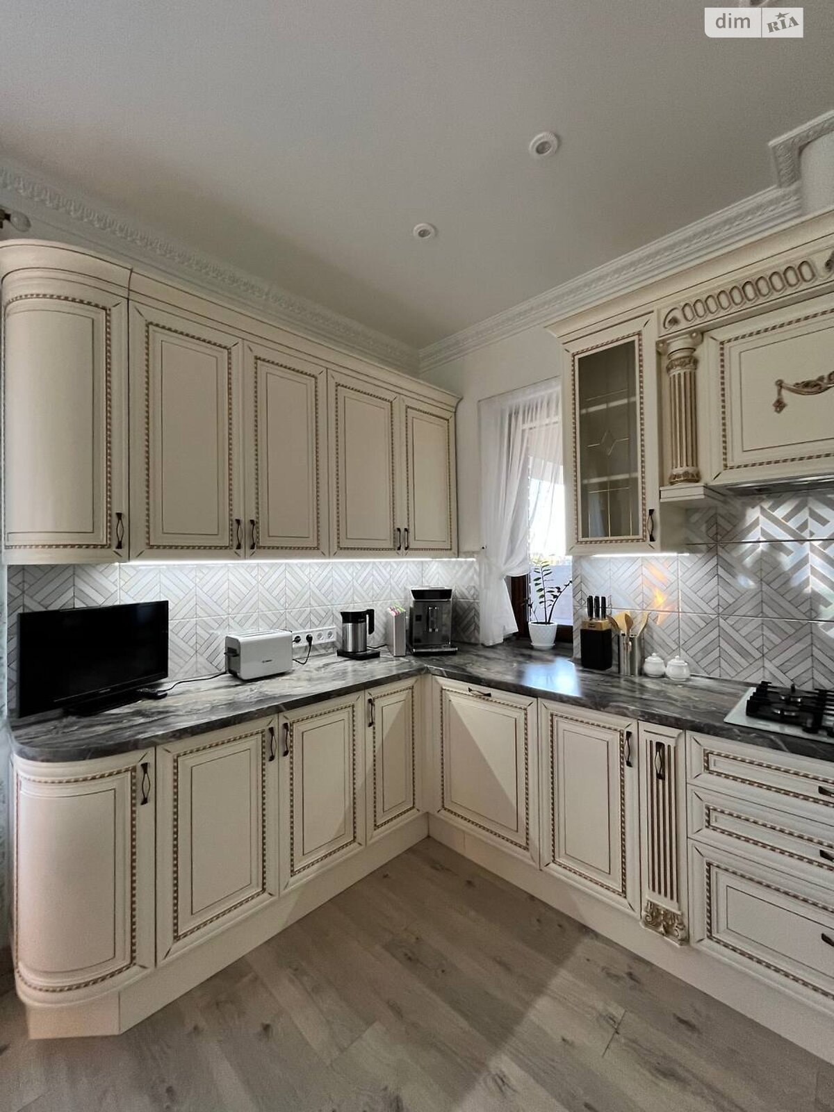 одноэтажный дом с верандой, 100 кв. м, кирпич. Сдается помесячно в Солонке фото 1