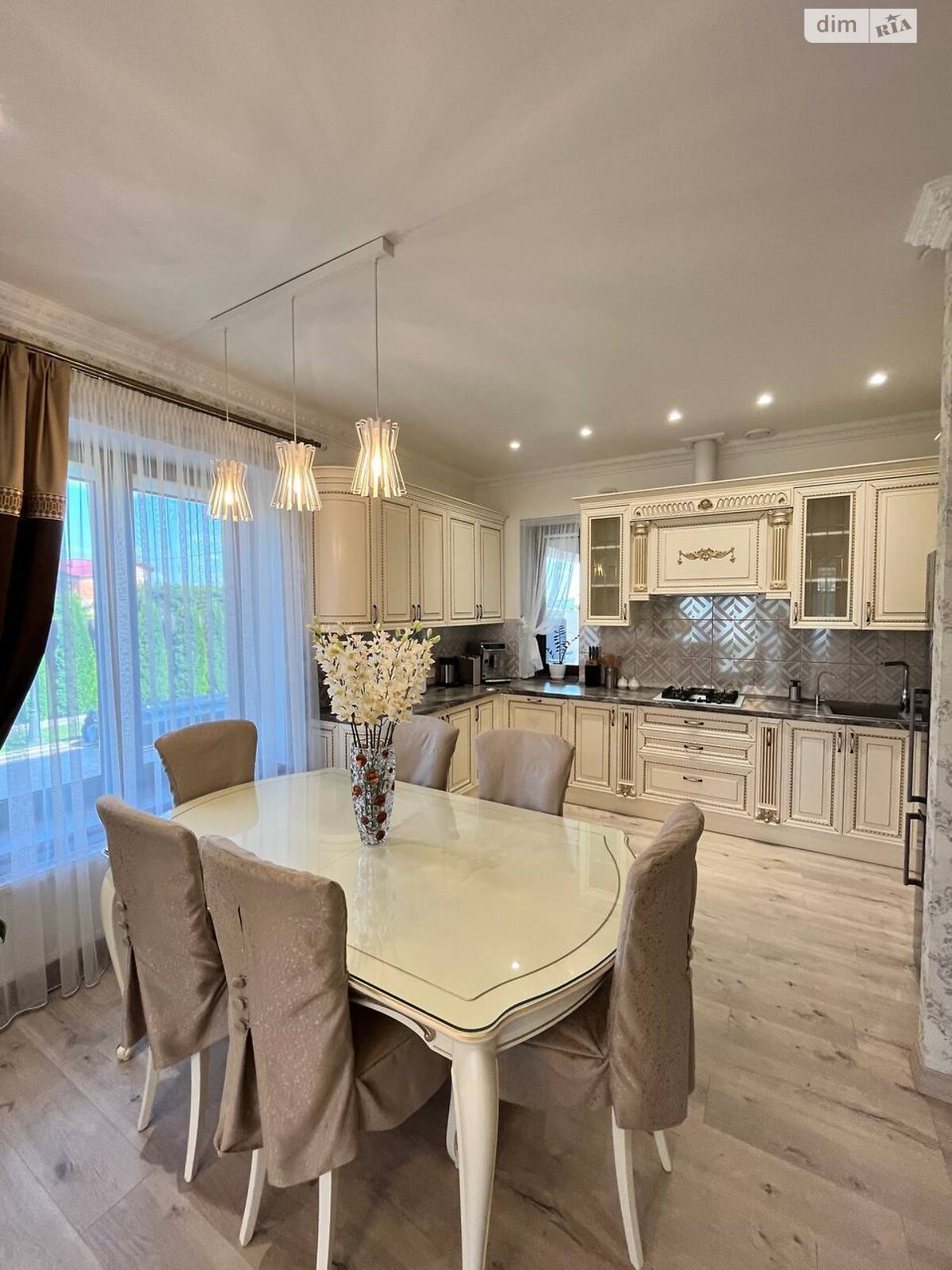 одноэтажный дом с верандой, 100 кв. м, кирпич. Сдается помесячно в Солонке фото 1