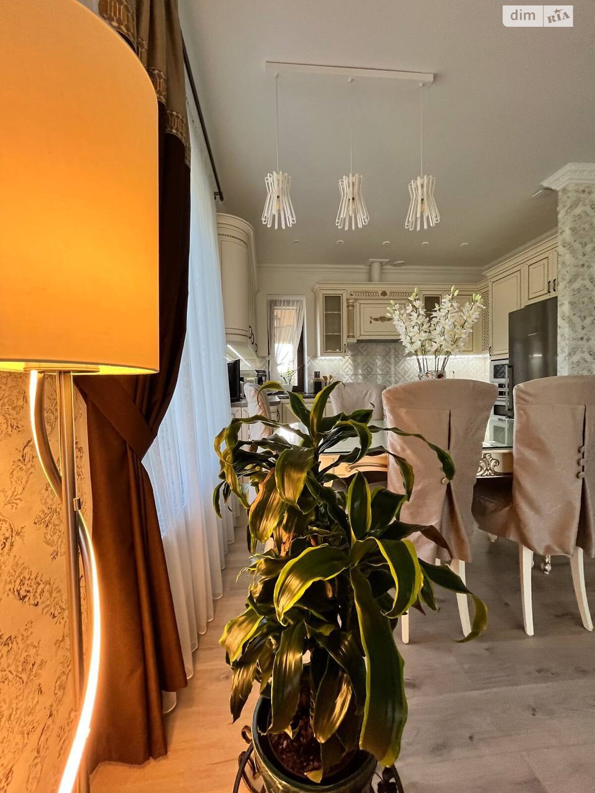 одноэтажный дом с верандой, 100 кв. м, кирпич. Сдается помесячно в Солонке фото 1