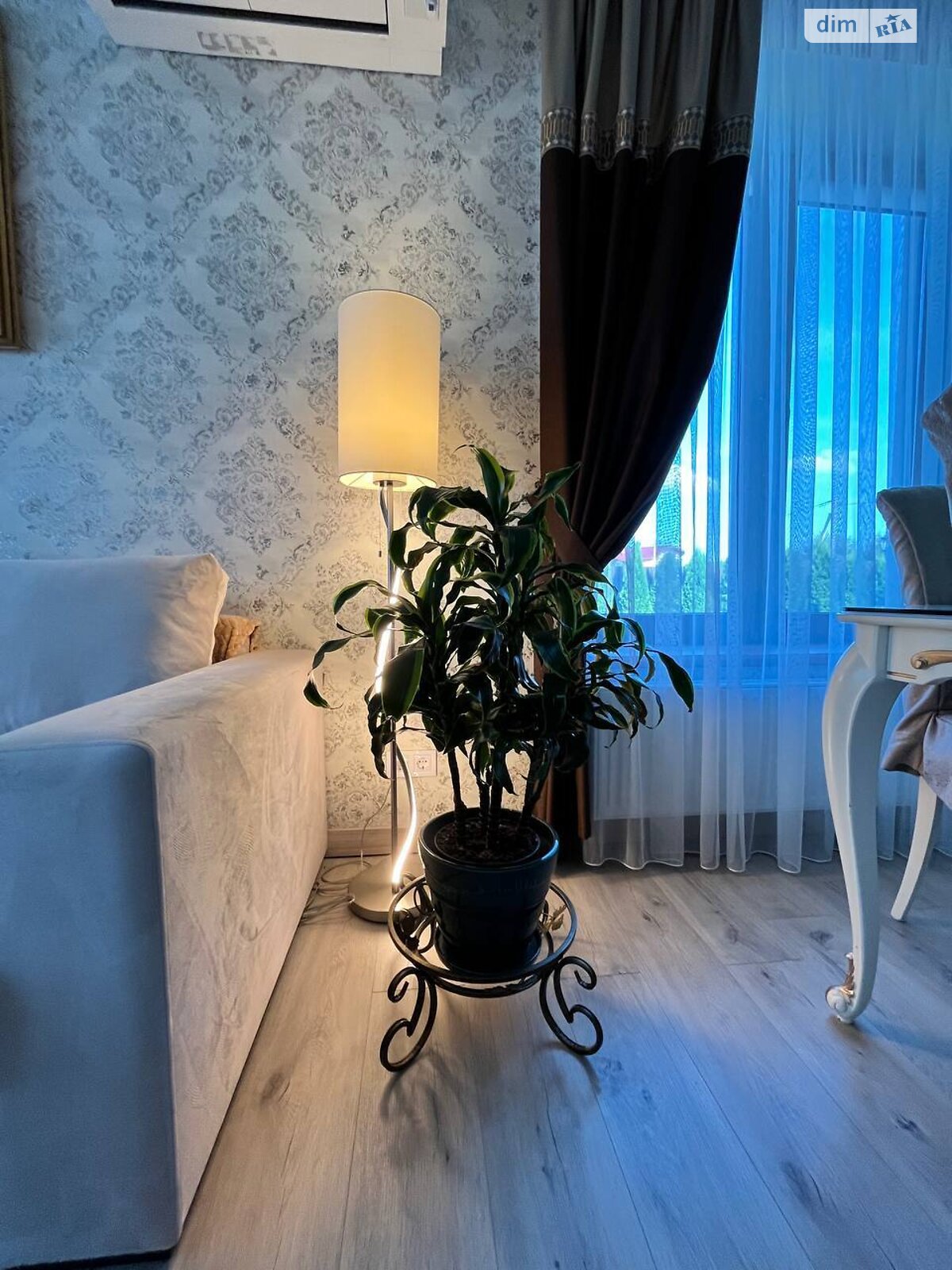 одноэтажный дом с верандой, 100 кв. м, кирпич. Сдается помесячно в Солонке фото 1