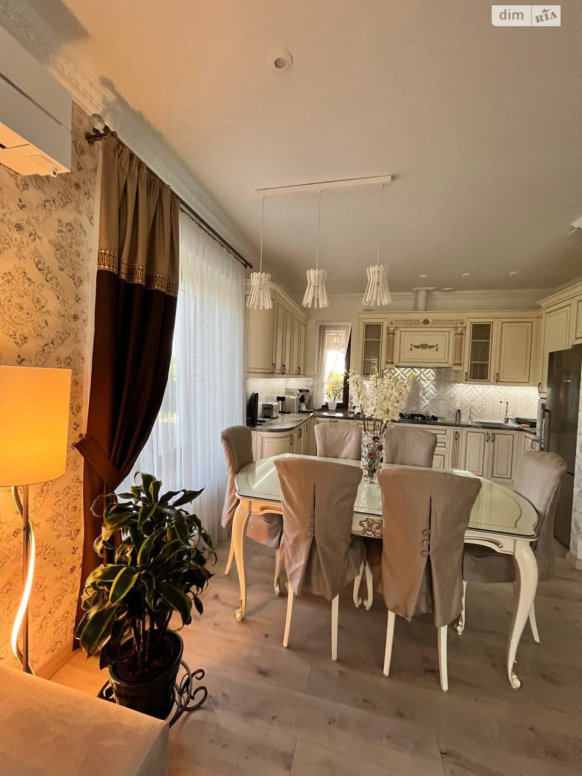 одноэтажный дом с верандой, 100 кв. м, кирпич. Сдается помесячно в Солонке фото 1