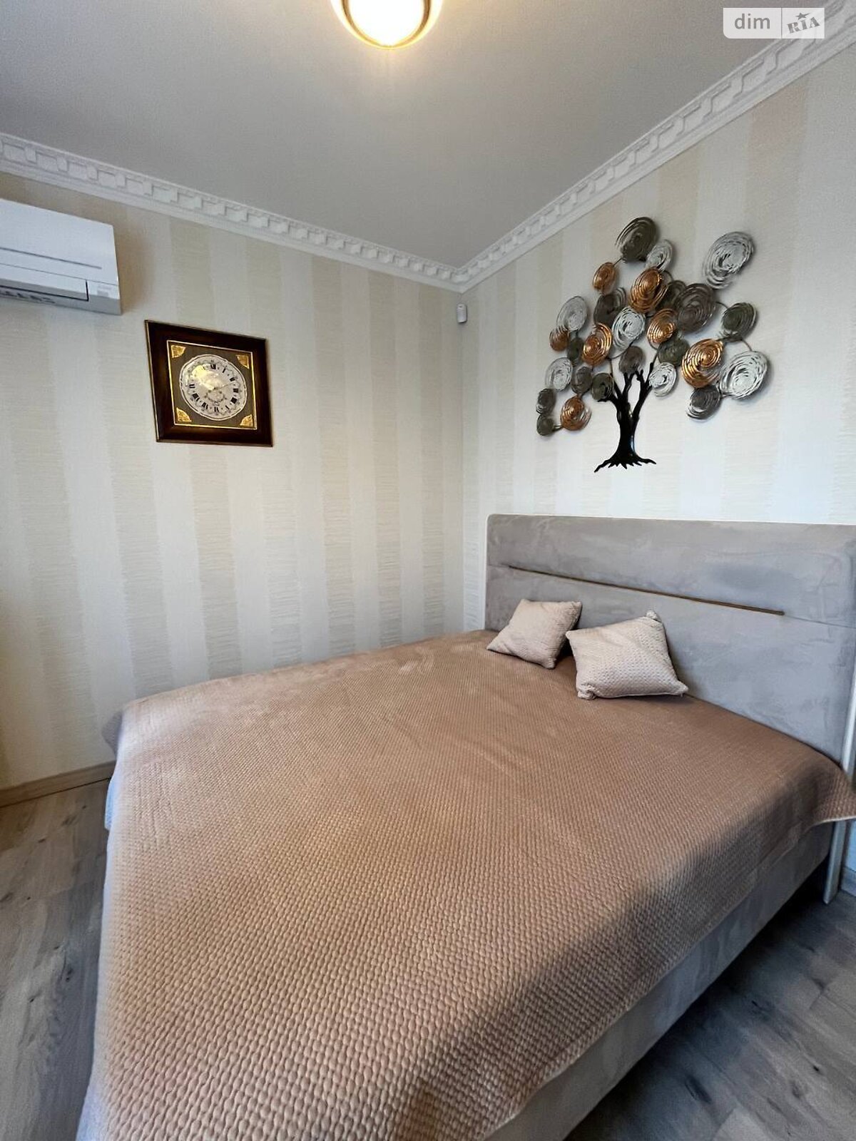 одноэтажный дом с верандой, 100 кв. м, кирпич. Сдается помесячно в Солонке фото 1