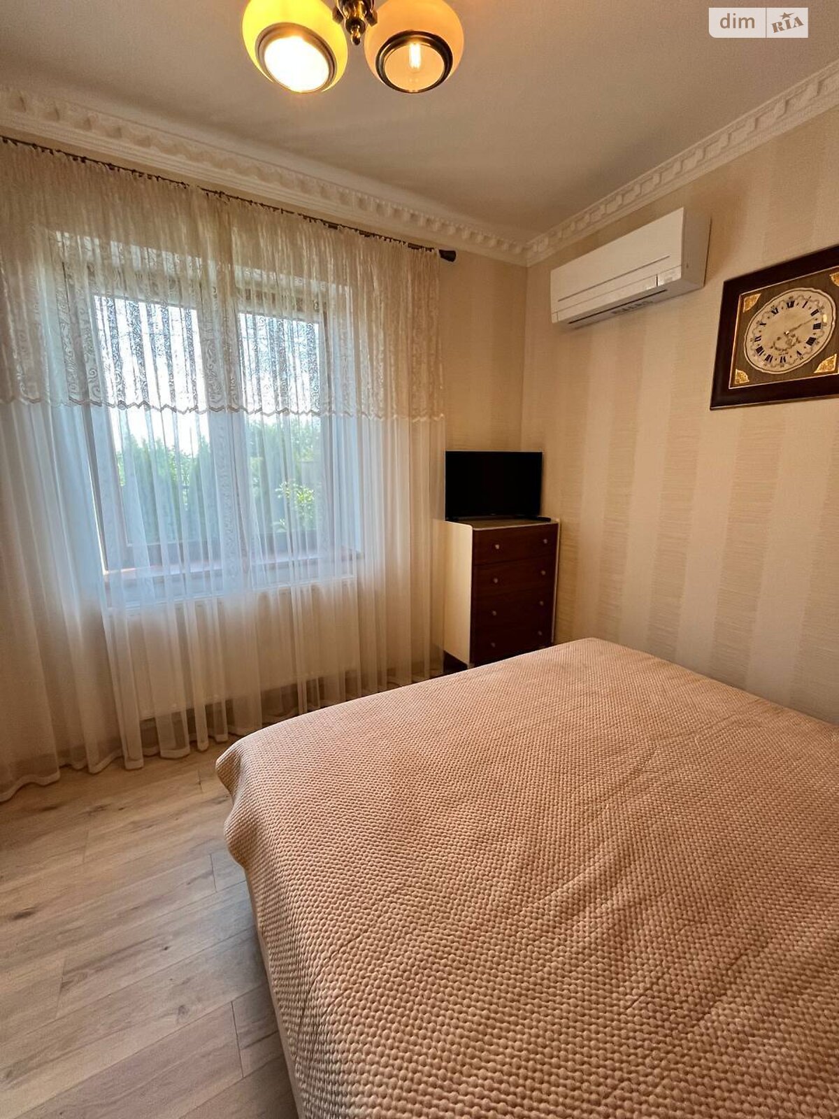 одноэтажный дом с верандой, 100 кв. м, кирпич. Сдается помесячно в Солонке фото 1