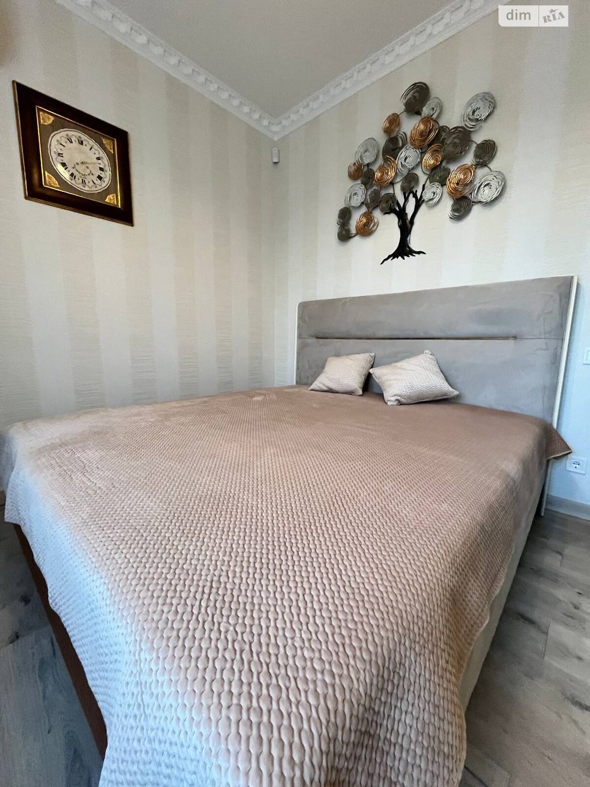 одноэтажный дом с верандой, 100 кв. м, кирпич. Сдается помесячно в Солонке фото 1