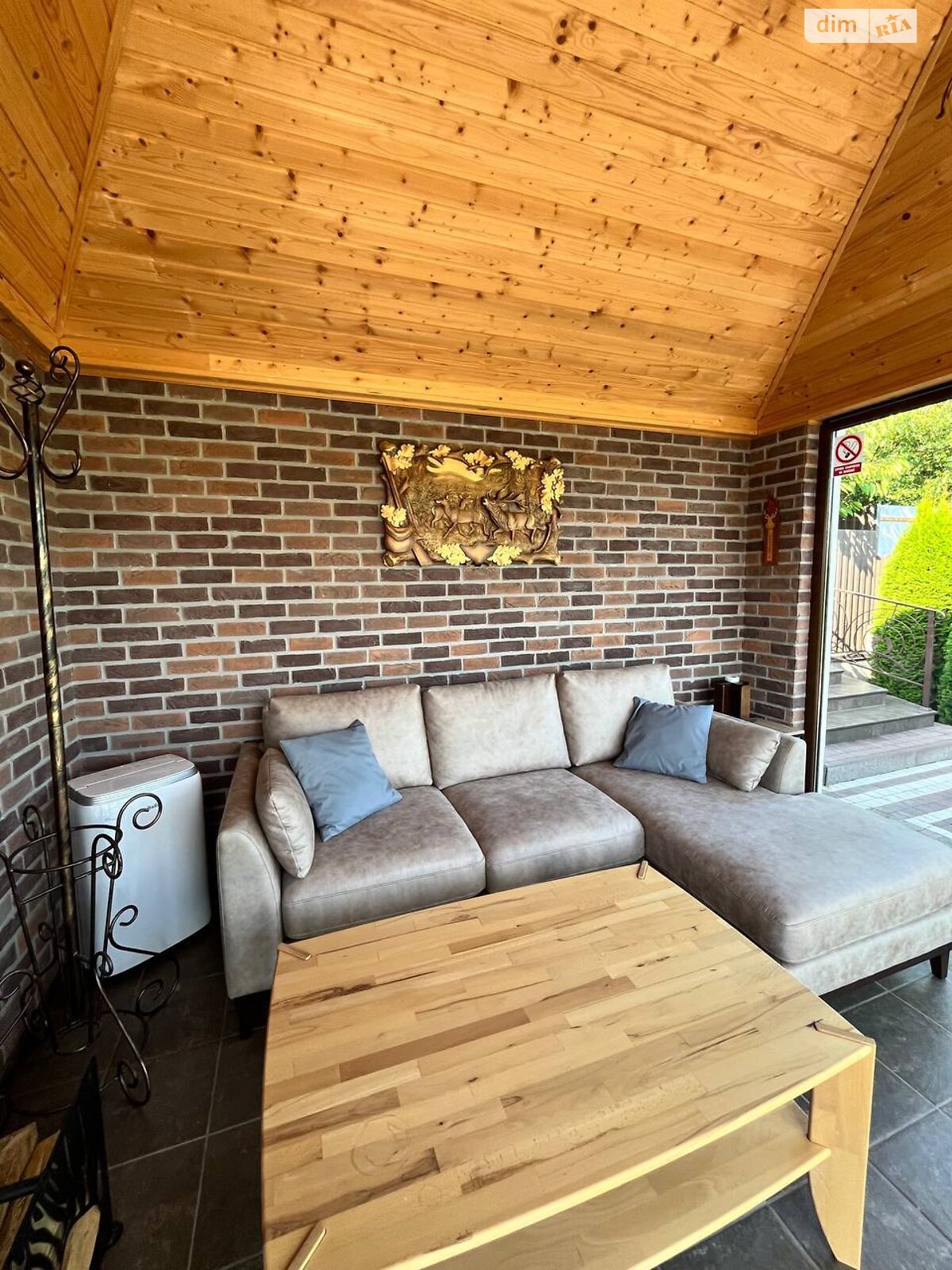 одноэтажный дом с верандой, 100 кв. м, кирпич. Сдается помесячно в Солонке фото 1