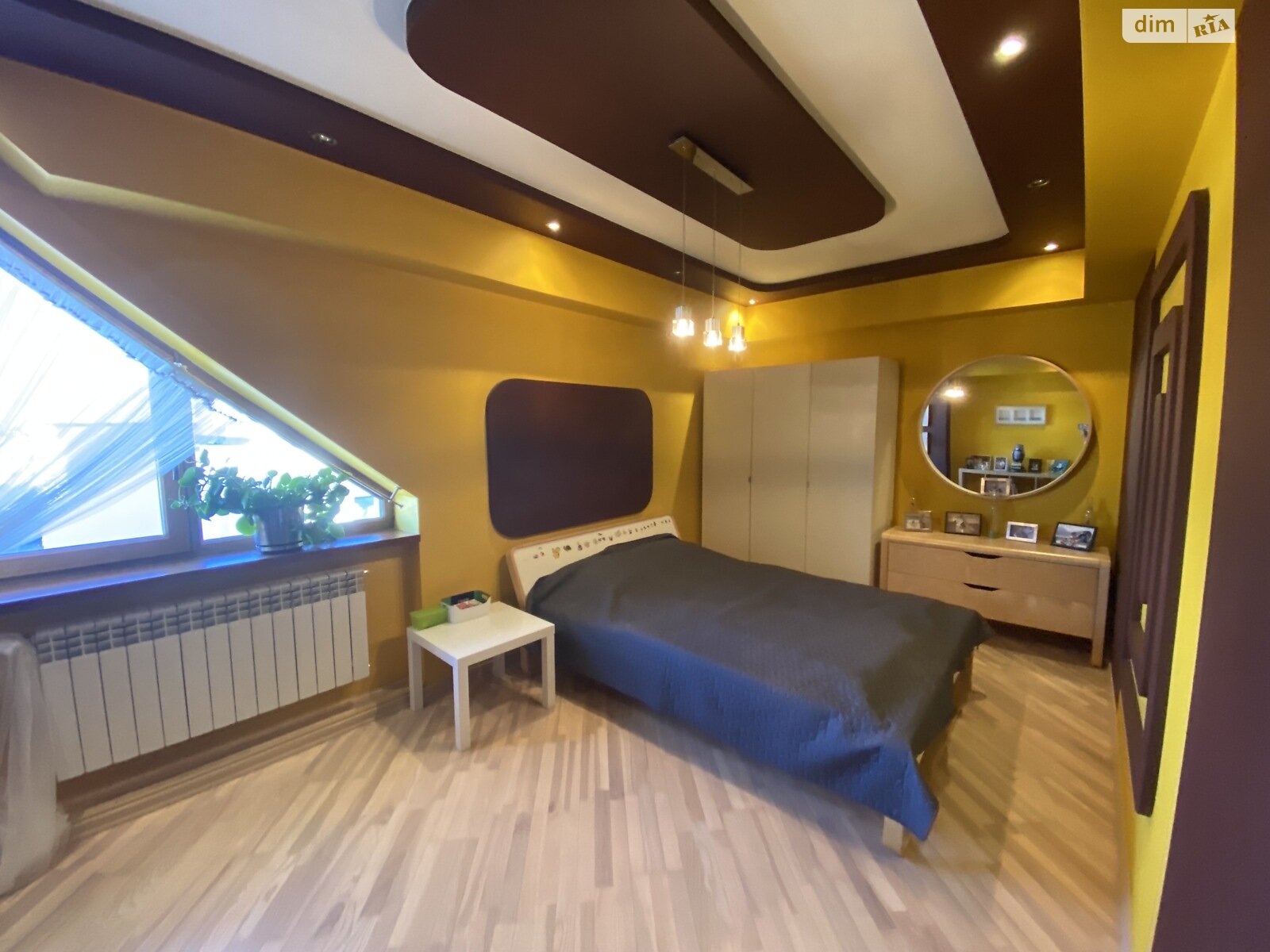 двоповерховий будинок з гаражем, 250 кв. м, цегла. Здається помісячно в Солонці фото 1 двоповерховий будинок з гаражем, 250 кв. м, цегла. Здається помісячно в Солонці фото 1