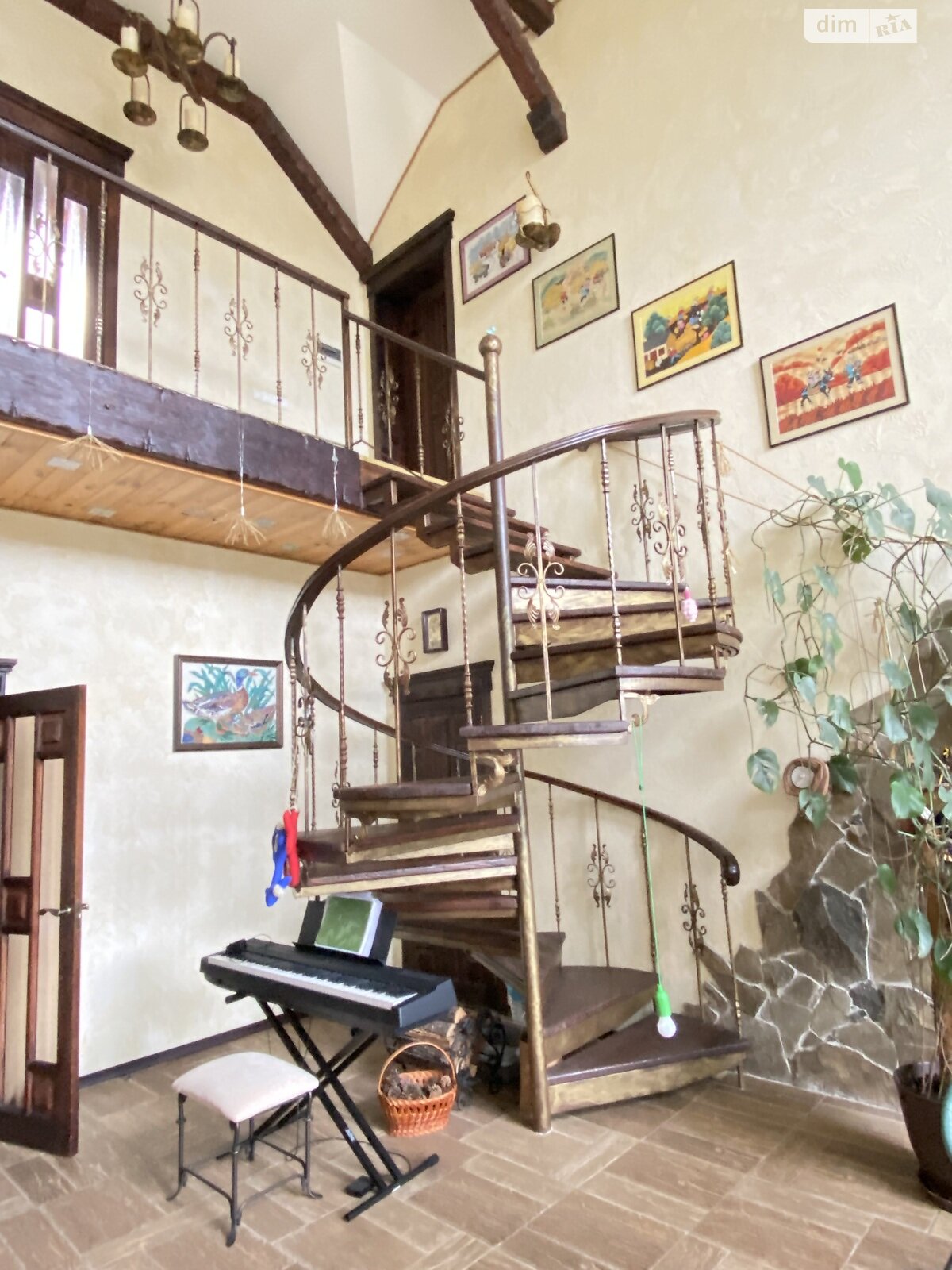 двоповерховий будинок з ремонтом, 170 кв. м, кирпич. Здається помісячно в Старих Петрівцях фото 1 двоповерховий будинок з ремонтом, 170 кв. м, кирпич. Здається помісячно в Старих Петрівцях фото 1