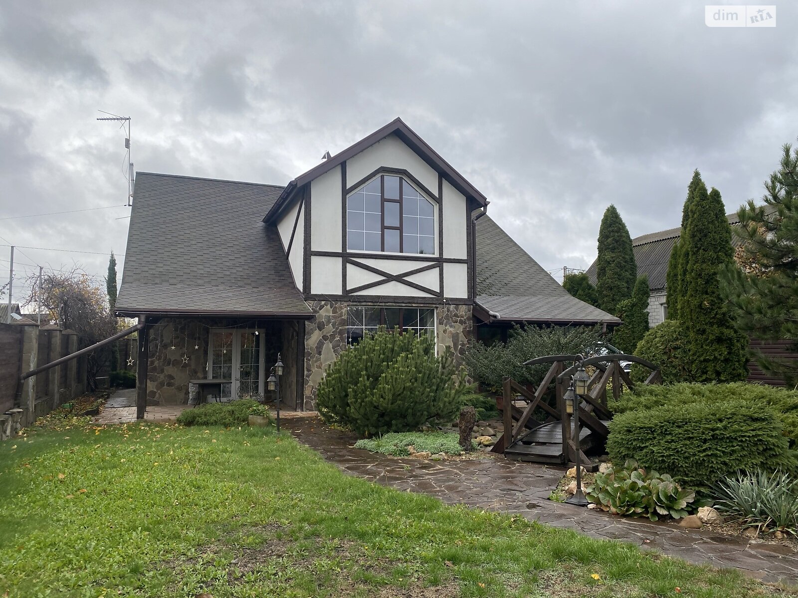 двоповерховий будинок з ремонтом, 170 кв. м, кирпич. Здається помісячно в Старих Петрівцях фото 1 двоповерховий будинок з ремонтом, 170 кв. м, кирпич. Здається помісячно в Старих Петрівцях фото 1