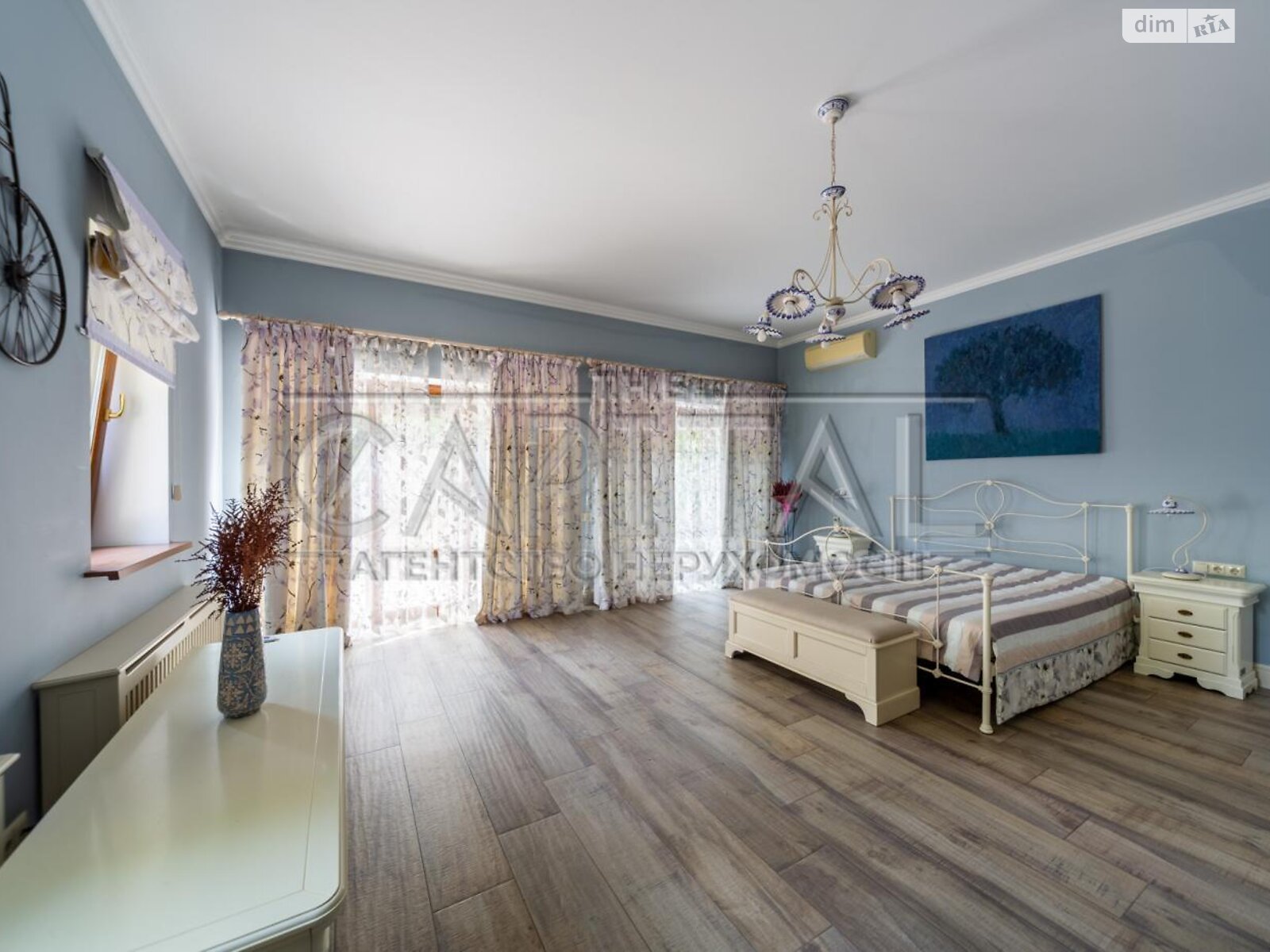 двухэтажный дом, 450 кв. м, кирпич. Сдается помесячно в Старых Петровцах фото 1