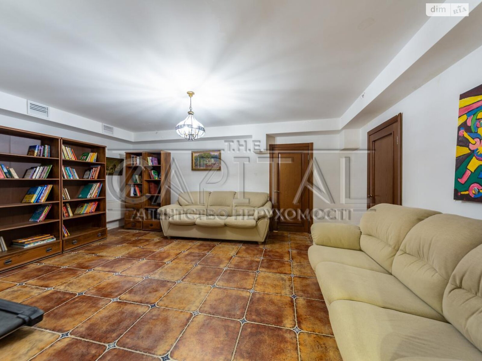 двухэтажный дом, 450 кв. м, кирпич. Сдается помесячно в Старых Петровцах фото 1