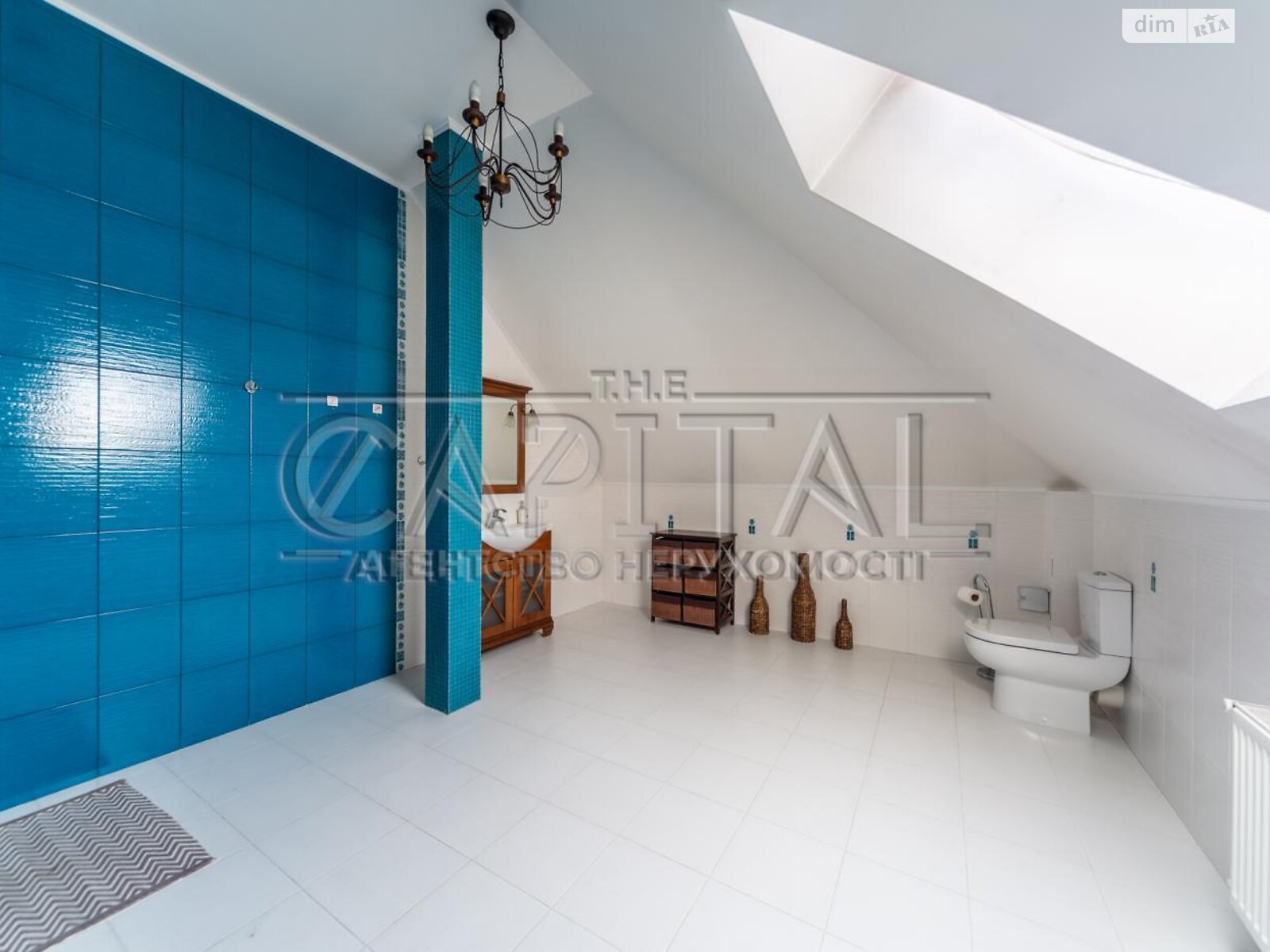 двухэтажный дом, 450 кв. м, кирпич. Сдается помесячно в Старых Петровцах фото 1