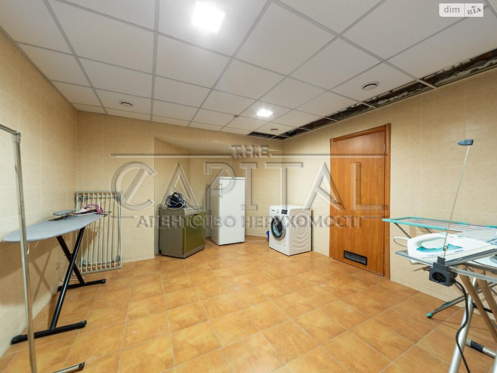 двухэтажный дом, 450 кв. м, кирпич. Сдается помесячно в Старых Петровцах фото 1