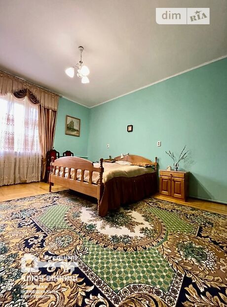 триповерховий будинок з балконом, 200 кв. м, цегла. Здається помісячно в Стрижавці фото 1 триповерховий будинок з балконом, 200 кв. м, цегла. Здається помісячно в Стрижавці фото 1