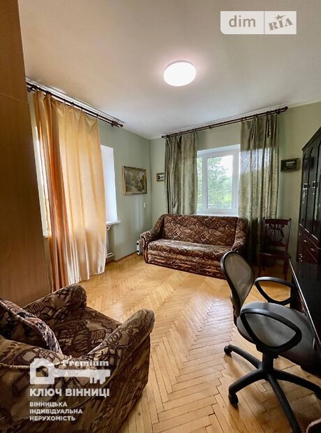 триповерховий будинок з балконом, 200 кв. м, цегла. Здається помісячно в Стрижавці фото 1 триповерховий будинок з балконом, 200 кв. м, цегла. Здається помісячно в Стрижавці фото 1