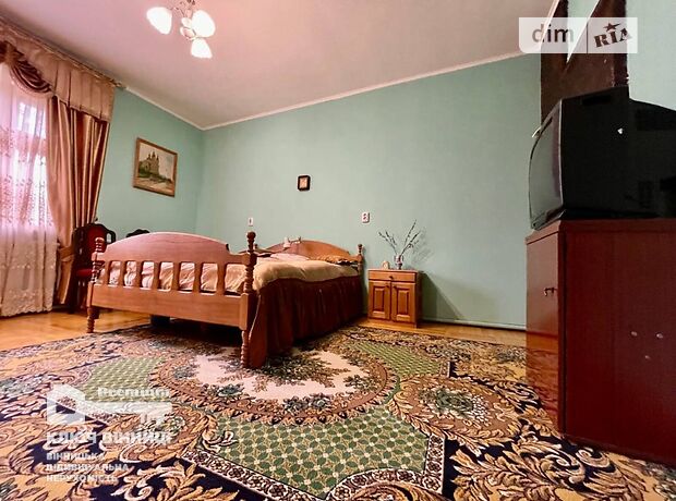 триповерховий будинок з балконом, 200 кв. м, цегла. Здається помісячно в Стрижавці фото 1 триповерховий будинок з балконом, 200 кв. м, цегла. Здається помісячно в Стрижавці фото 1