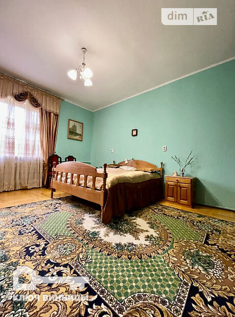 триповерховий будинок з балконом, 200 кв. м, цегла. Здається помісячно в Стрижавці фото 1 триповерховий будинок з балконом, 200 кв. м, цегла. Здається помісячно в Стрижавці фото 1