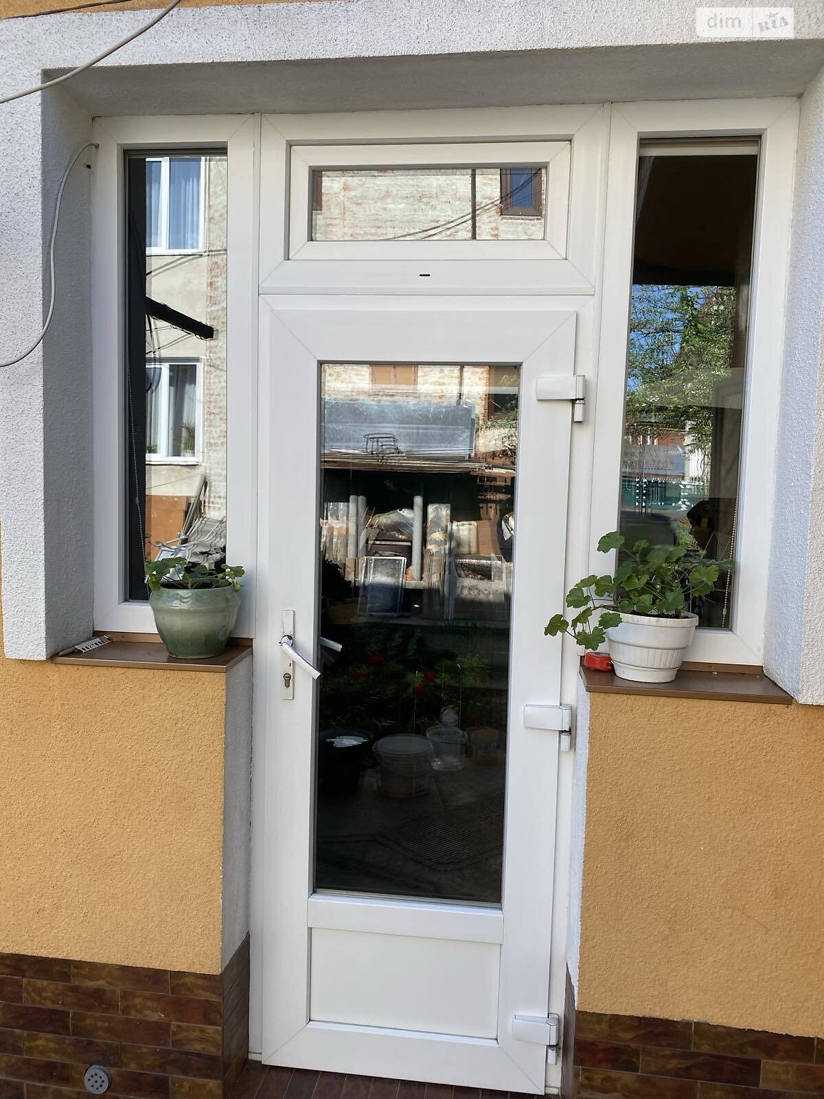 двухэтажный дом, 150 кв. м, кирпич. Сдается помесячно в Стрые фото 1