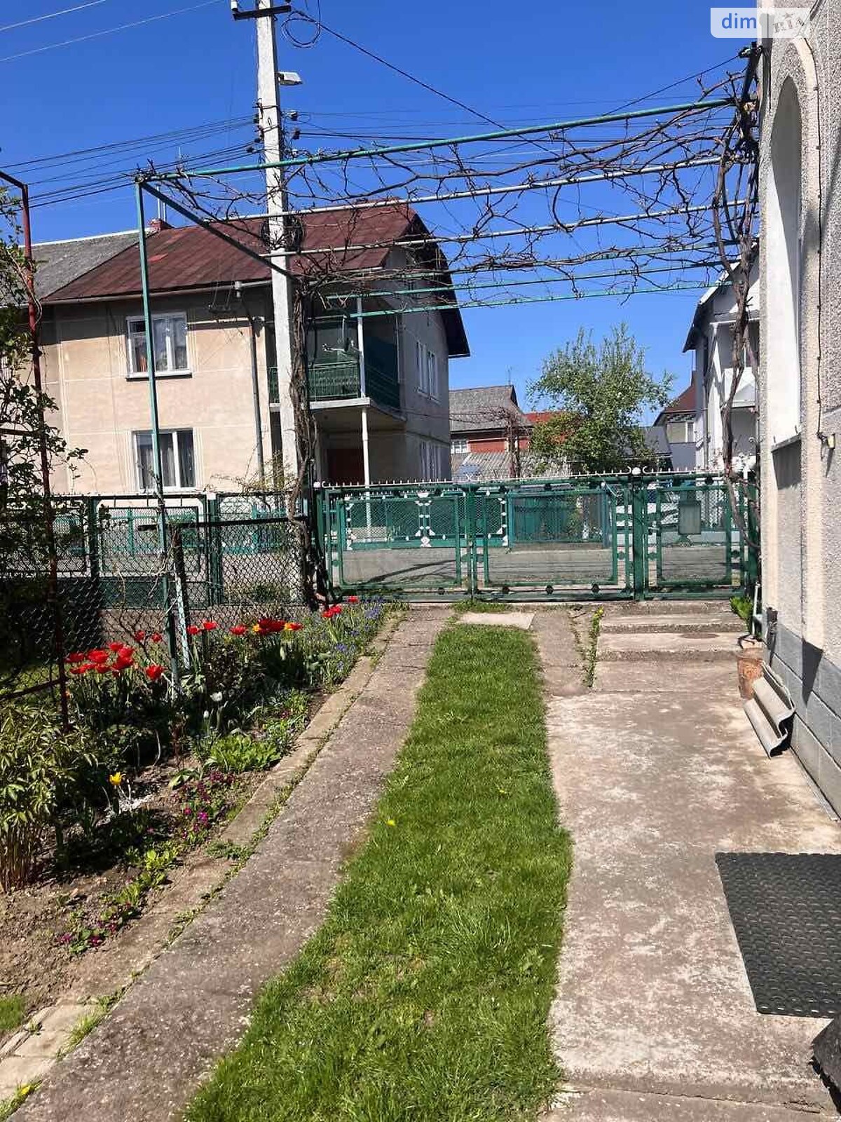 двухэтажный дом, 150 кв. м, кирпич. Сдается помесячно в Стрые фото 1