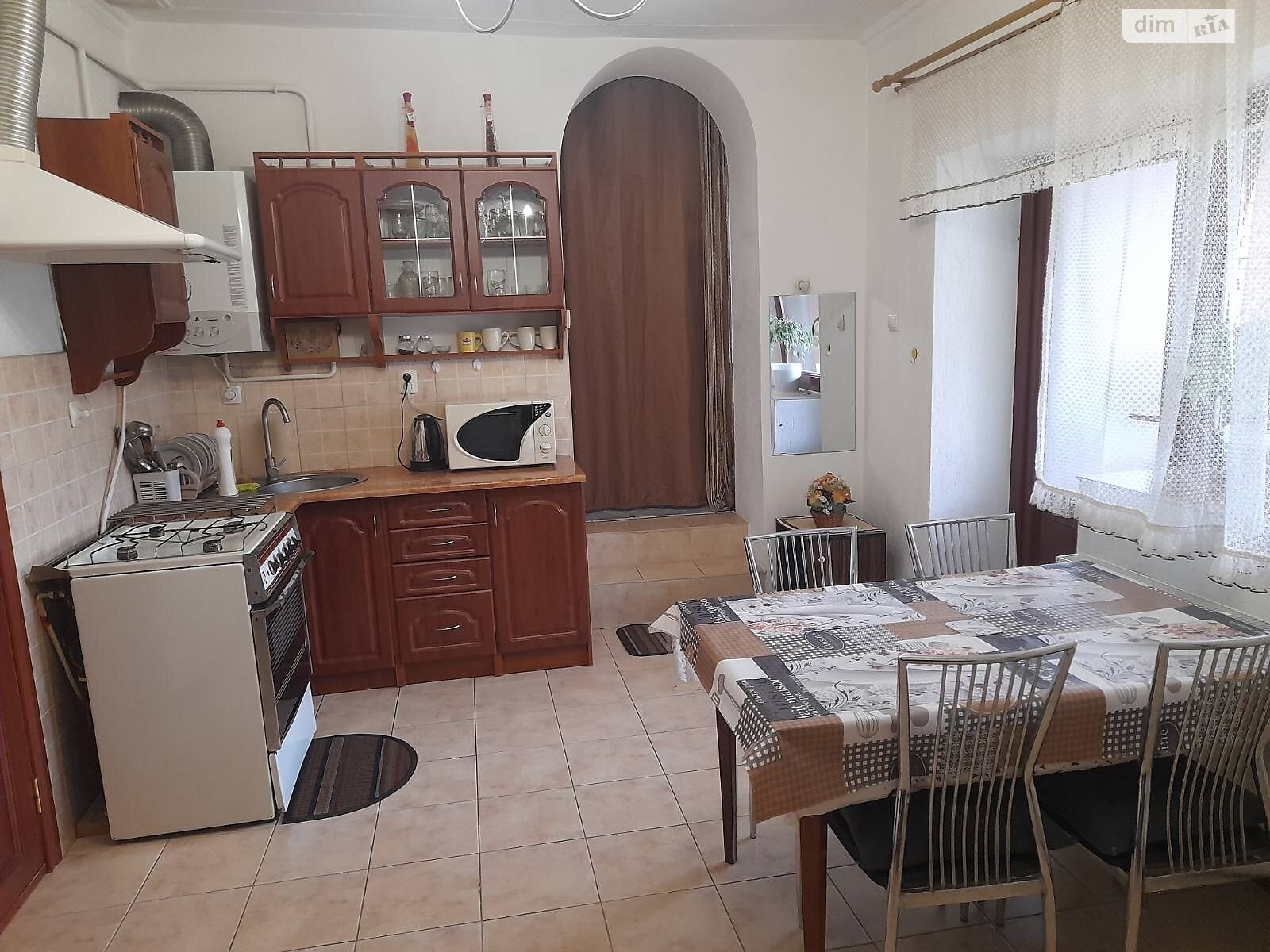 одноповерховий будинок, 100 кв. м, цегла. Здається помісячно в Сваляві фото 1 одноповерховий будинок, 100 кв. м, цегла. Здається помісячно в Сваляві фото 1