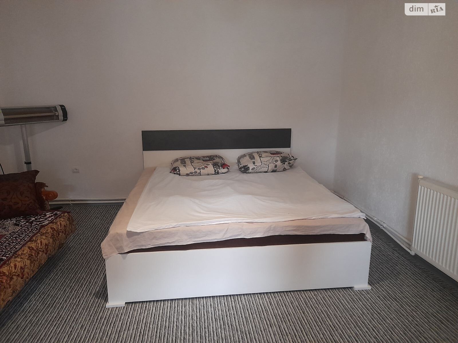 одноповерховий будинок, 100 кв. м, цегла. Здається помісячно в Сваляві фото 1 одноповерховий будинок, 100 кв. м, цегла. Здається помісячно в Сваляві фото 1