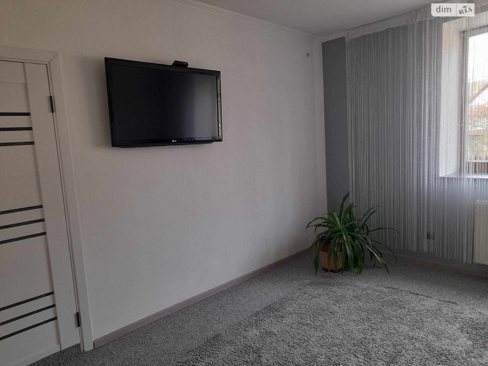 одноповерховий будинок, 100 кв. м, цегла. Здається помісячно в Сваляві фото 1 одноповерховий будинок, 100 кв. м, цегла. Здається помісячно в Сваляві фото 1