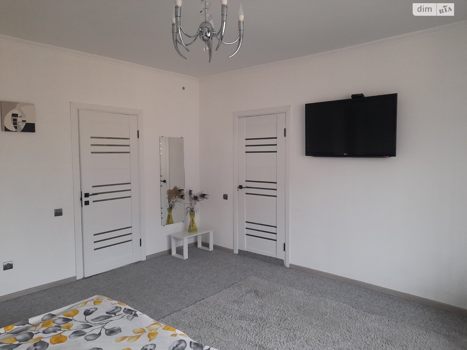 одноповерховий будинок, 100 кв. м, цегла. Здається помісячно в Сваляві фото 1 одноповерховий будинок, 100 кв. м, цегла. Здається помісячно в Сваляві фото 1