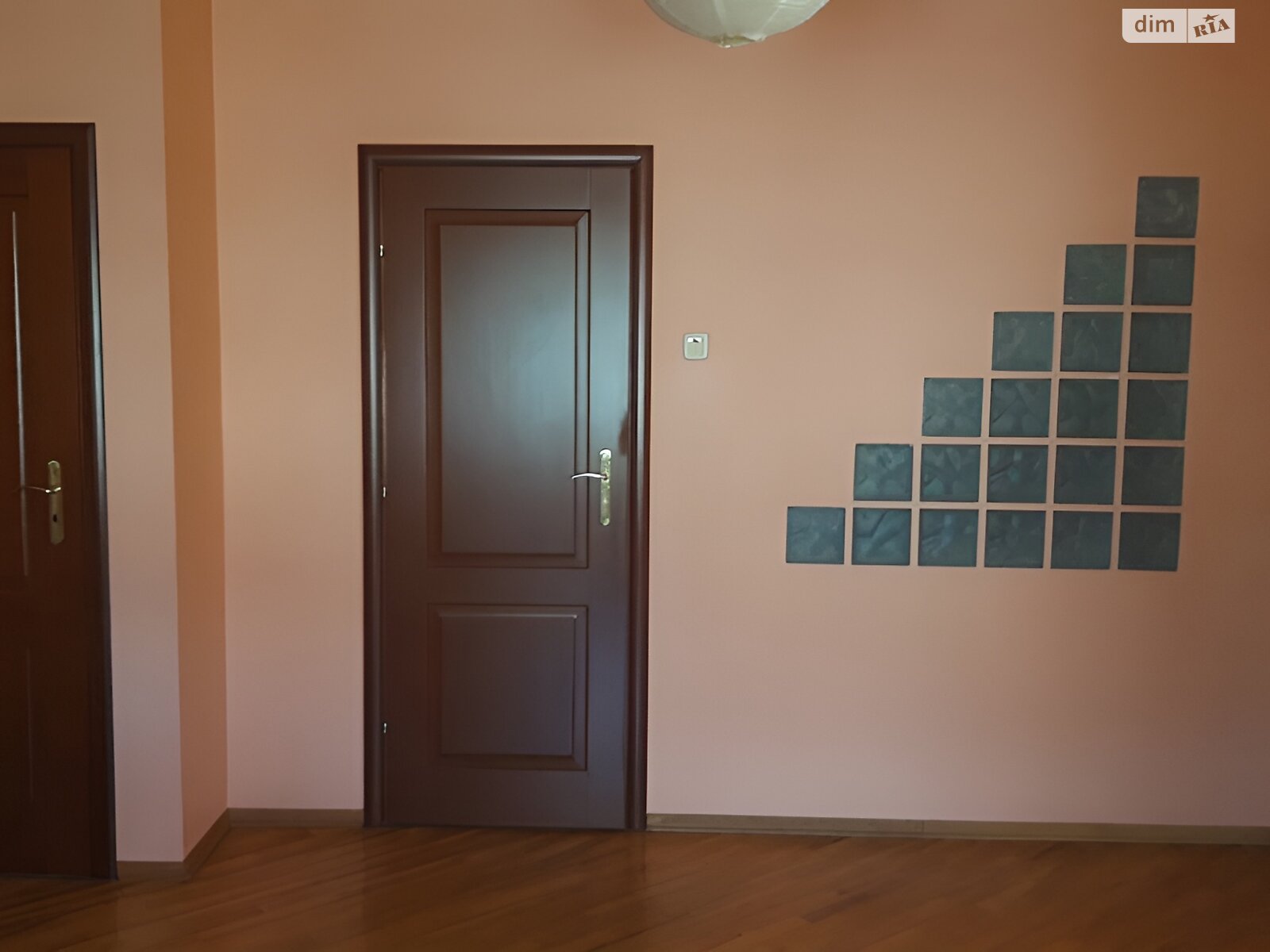 двоповерховий будинок з гаражем, 200 кв. м, цегла. Здається помісячно в Тарасівці фото 1 двоповерховий будинок з гаражем, 200 кв. м, цегла. Здається помісячно в Тарасівці фото 1