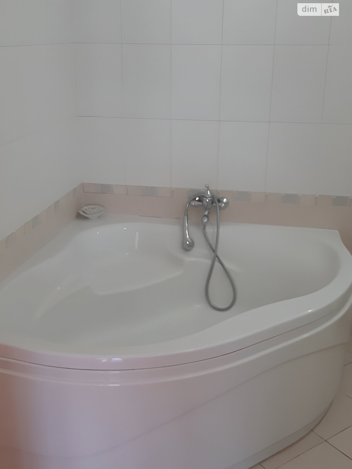 двоповерховий будинок з гаражем, 200 кв. м, цегла. Здається помісячно в Тарасівці фото 1 двоповерховий будинок з гаражем, 200 кв. м, цегла. Здається помісячно в Тарасівці фото 1